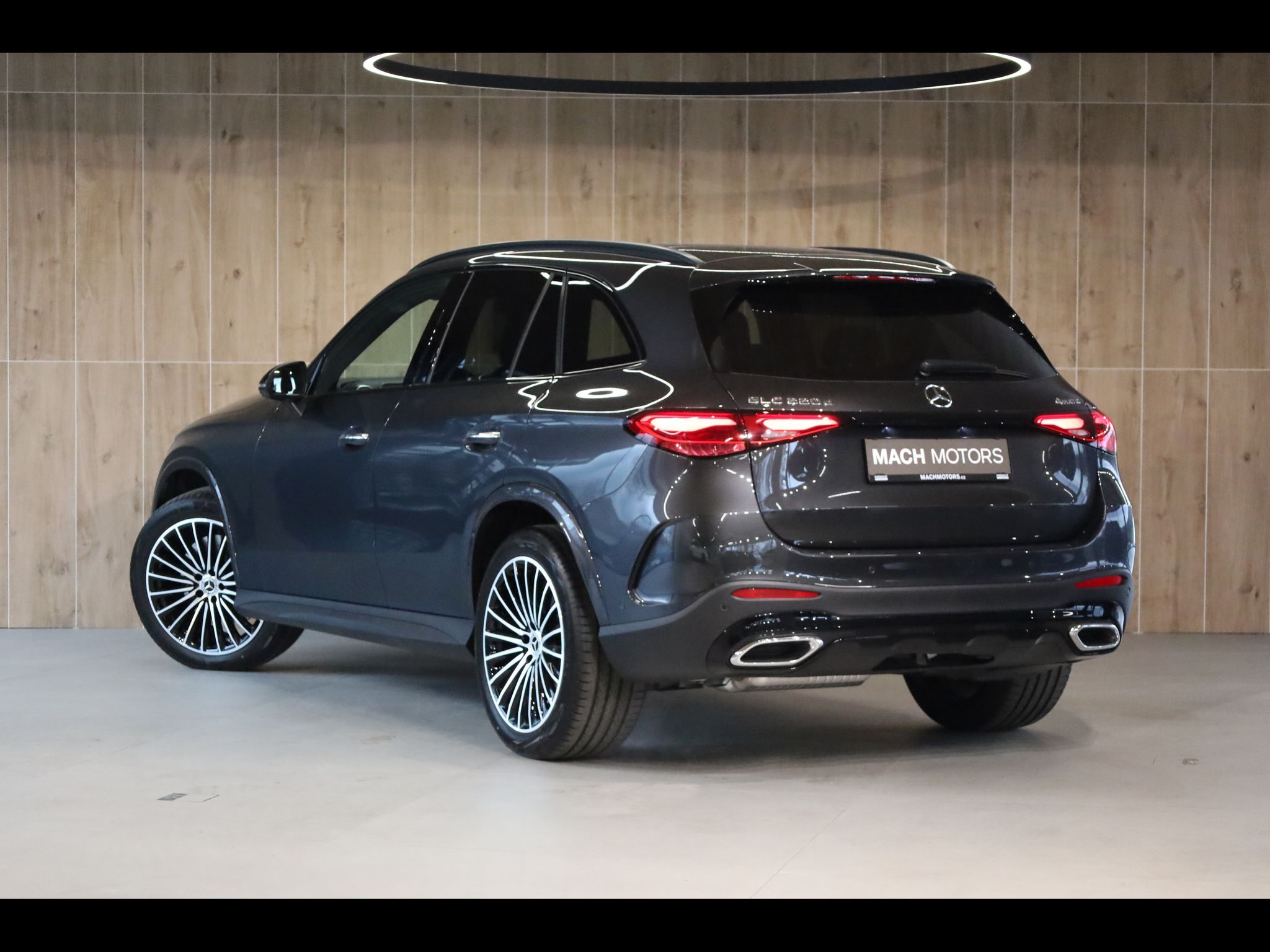 Mercedes-Benz GLC, 220d 4MATIC, DISTRONIC, Tažné - fotka 4