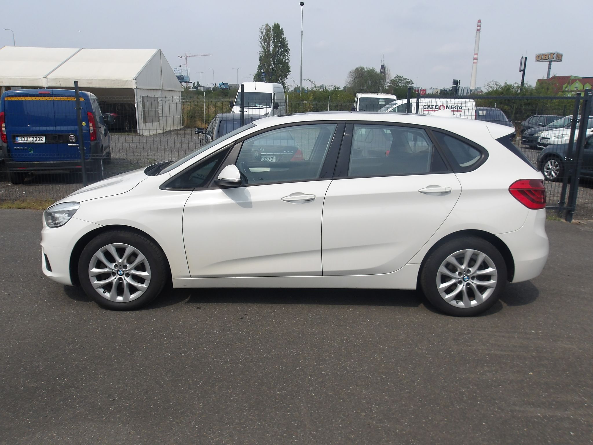BMW Řada 2, 2,0D 110kW 2xklíč - fotka 6