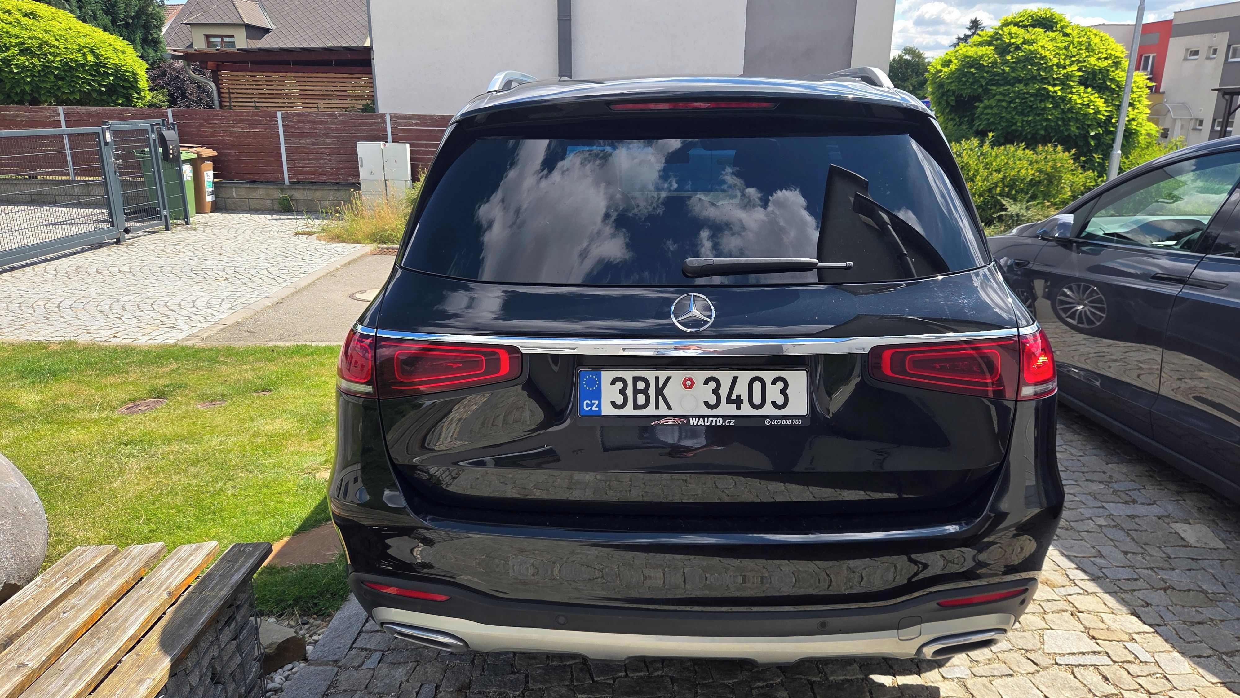 Mercedes-Benz GLS, GLS 400 D 4MATIC - fotka 5
