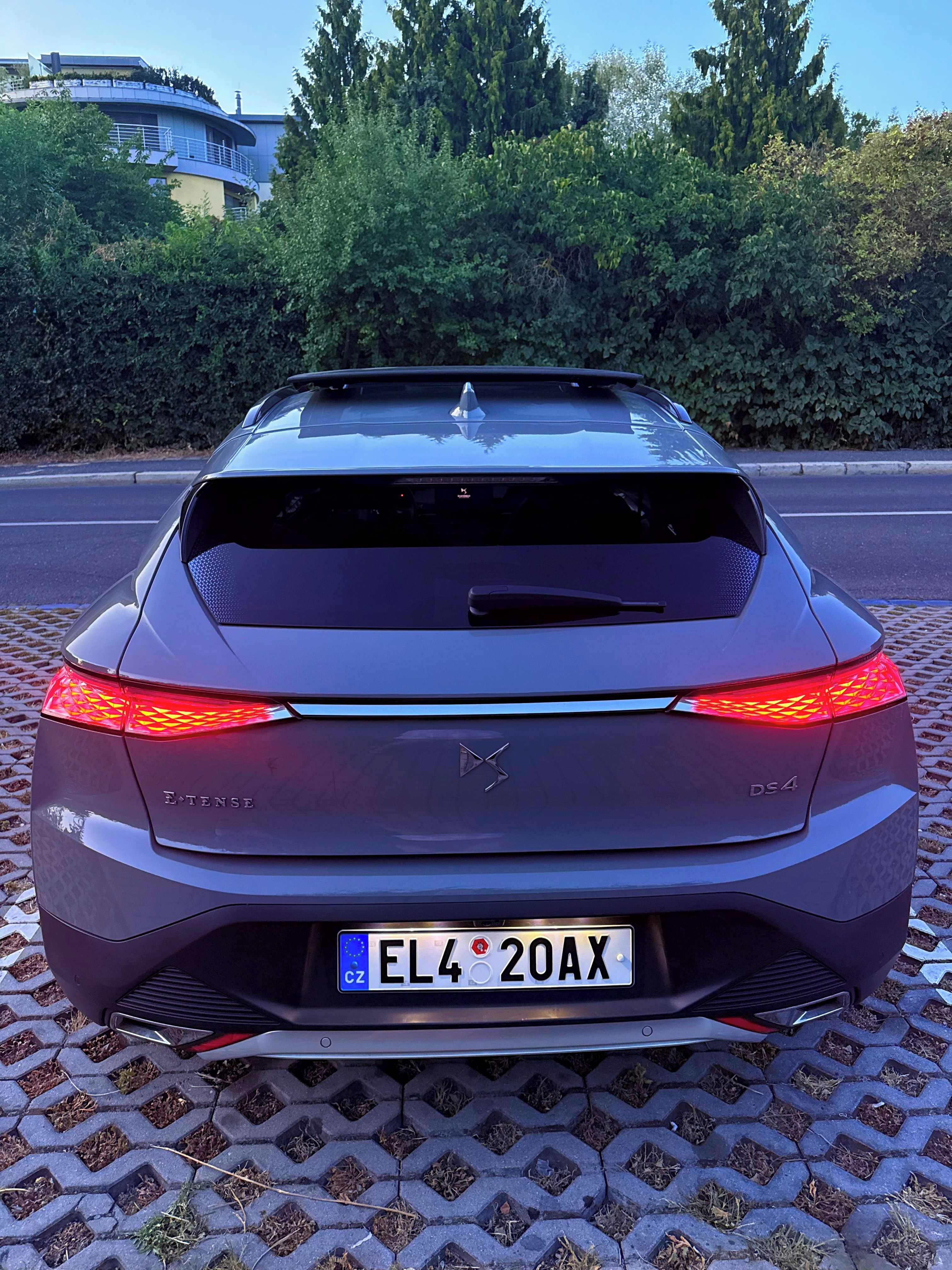 DS 4 Crossback, DS4 RIV. CROSS 1.6 E-TENSE 165 - fotka 6