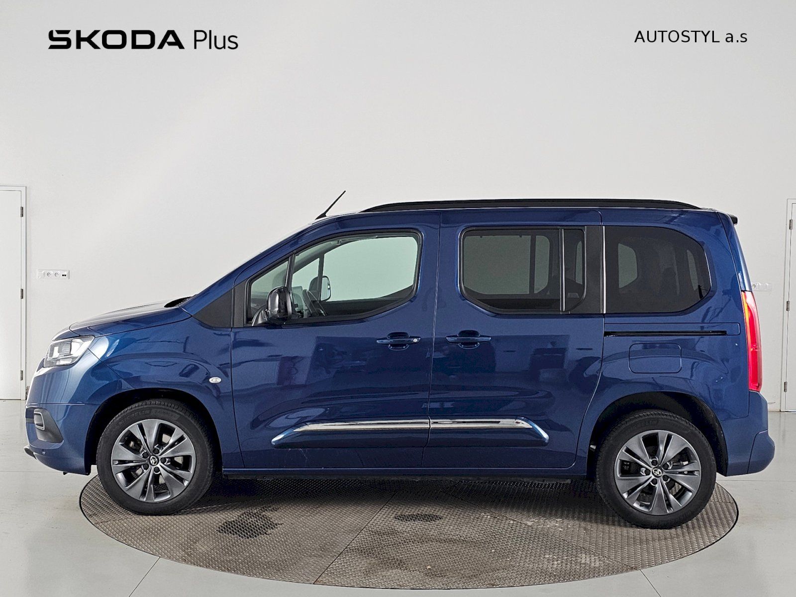 Toyota Proace City Verso, 1.2T 110k FAMILY SHORT 7S TAŽN - fotka 3