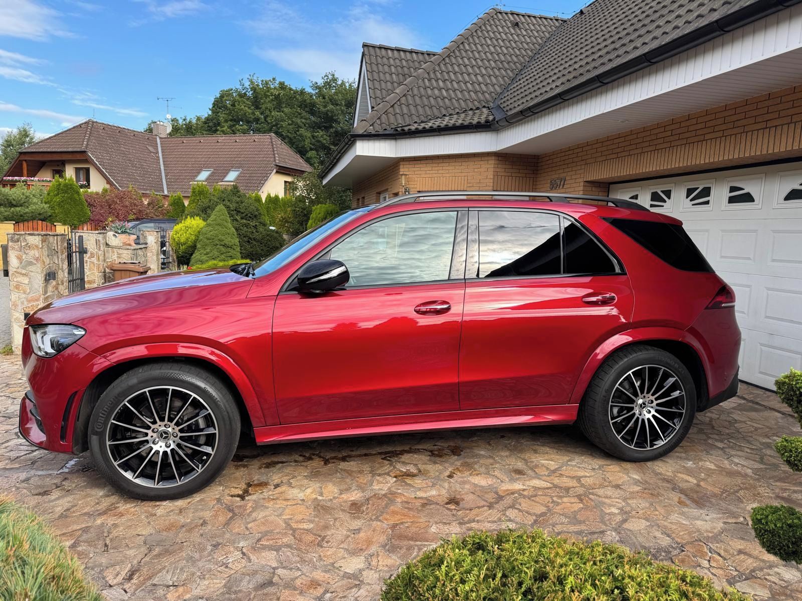 Mercedes-Benz GLE, 400d AMG 4MATIC *DPH* - fotka 3