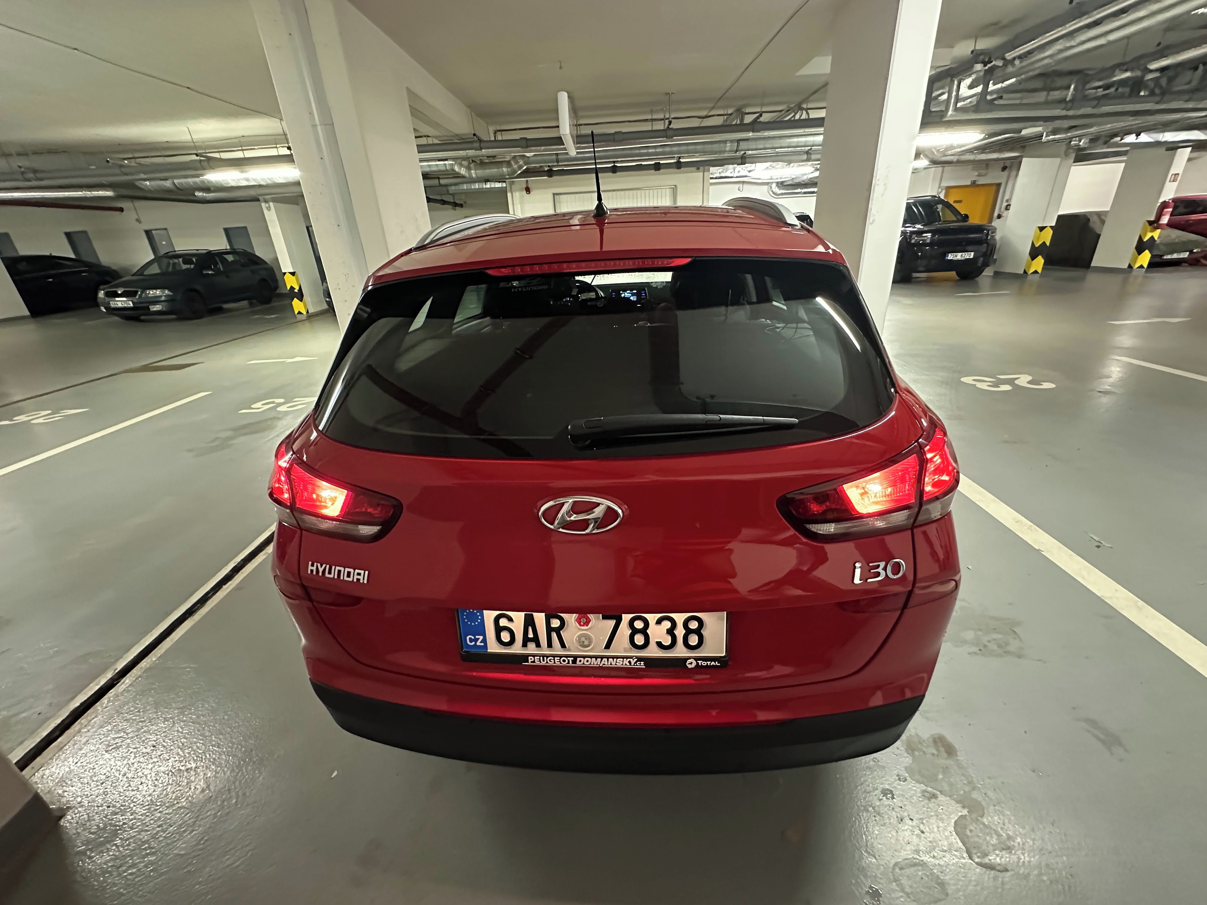 Hyundai i30, 1.0 T-GDI, Serv.kniha, Klima - fotka 6