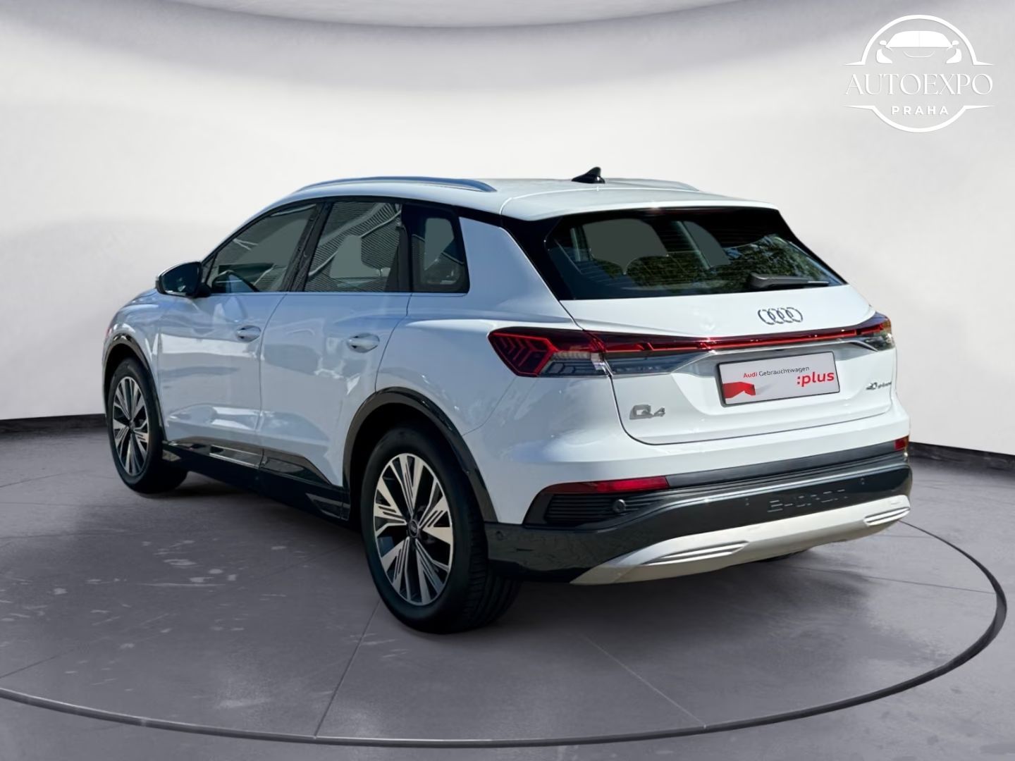 Audi Q4 e-tron, 150 kW PANORAMA*DPH* - fotka 2