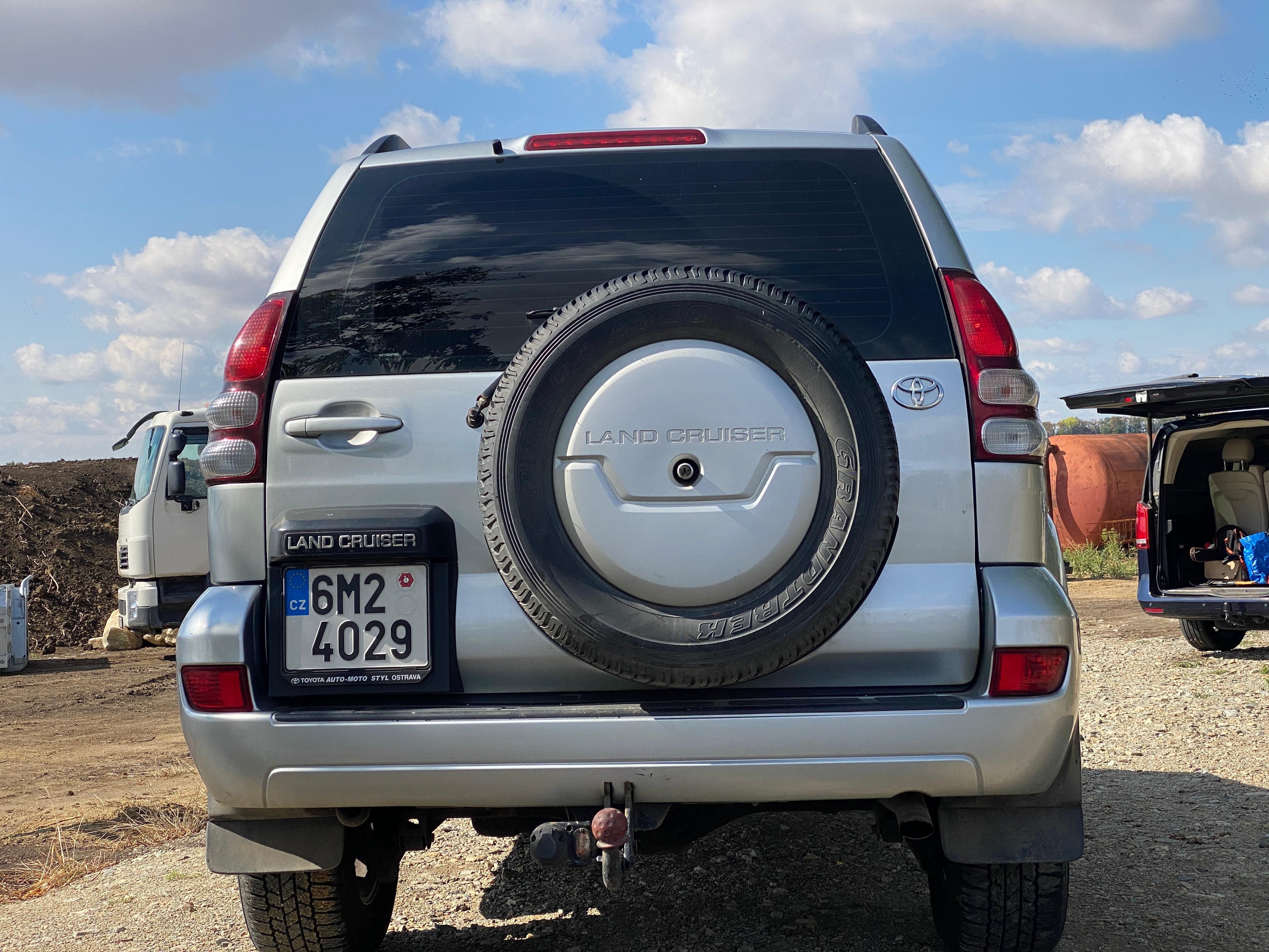 Toyota Land Cruiser, Toyota Land Cruiser 120 3.0 D4 - fotka 4