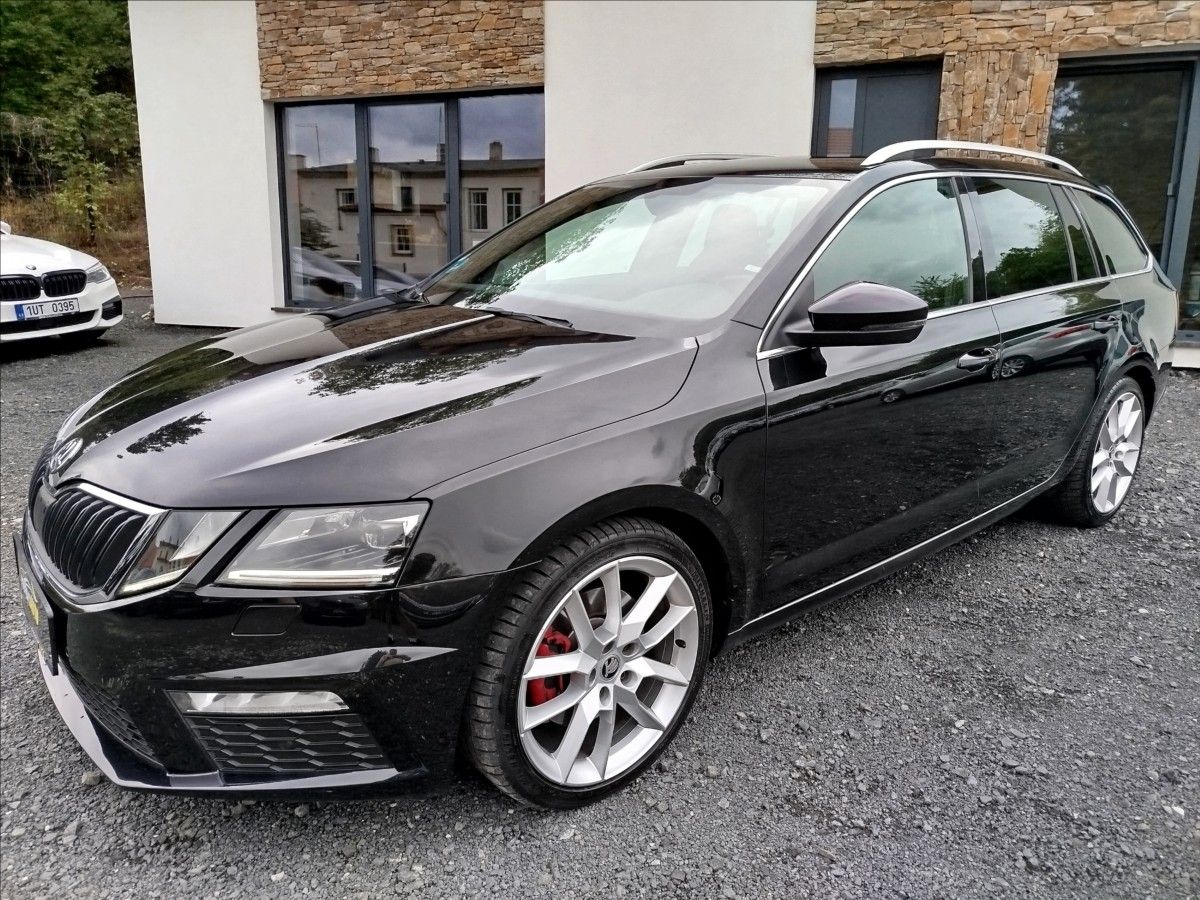 Škoda Octavia, 2,0 TDi 135 kW RS, DSG, KAMERA - fotka 2