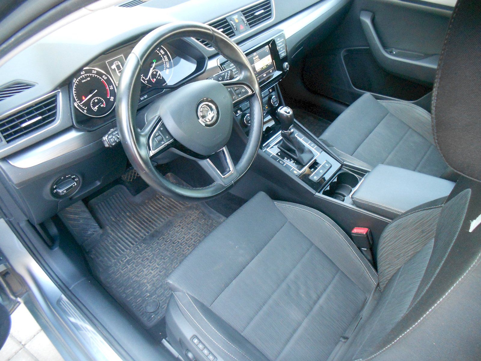 Škoda Superb, Combi III 2.0 TSI - 206 kW, Am - fotka 5