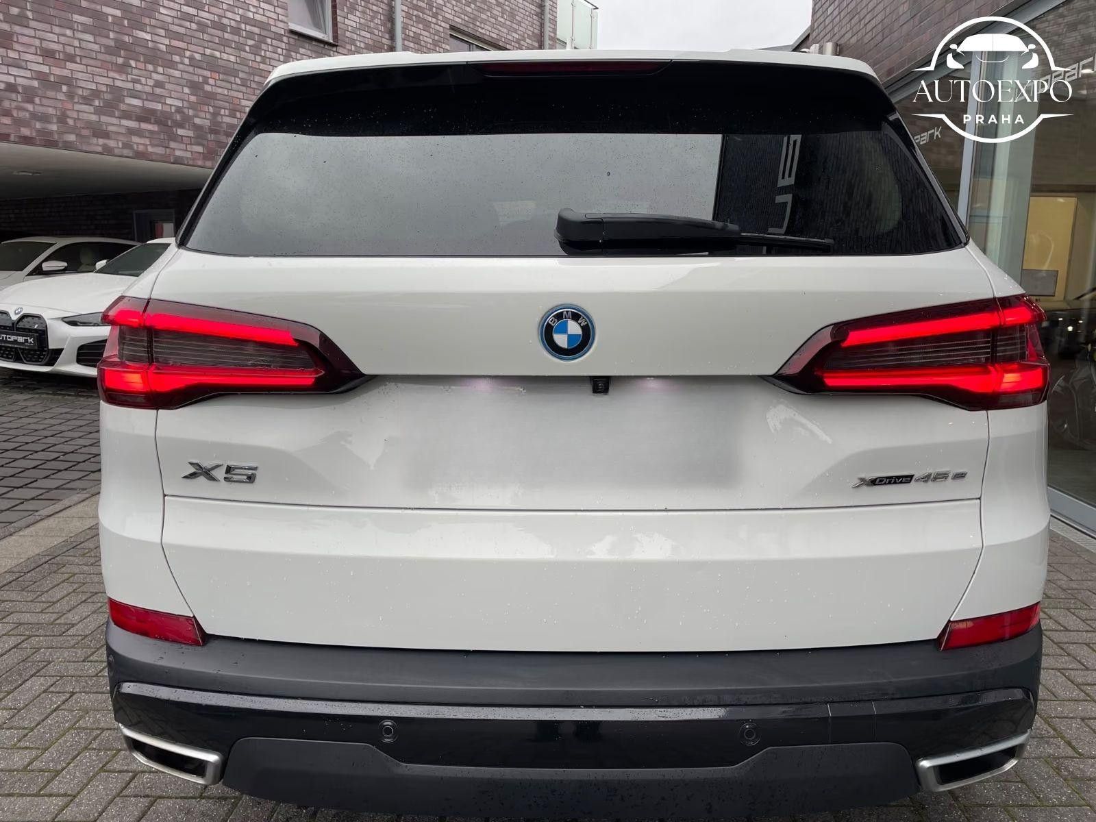 BMW X5, xDr 45e SkyLounge - fotka 6