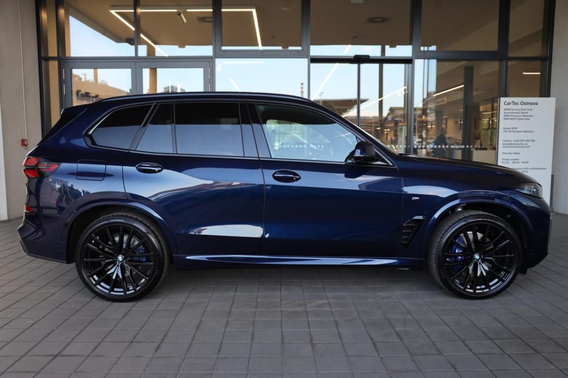BMW X5, xDrive30d - fotka 4