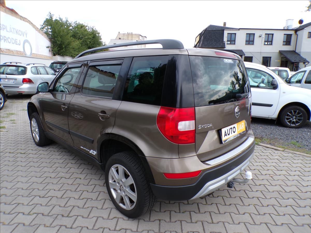 Škoda Yeti, 2,0 TDI  XENONY - fotka 4
