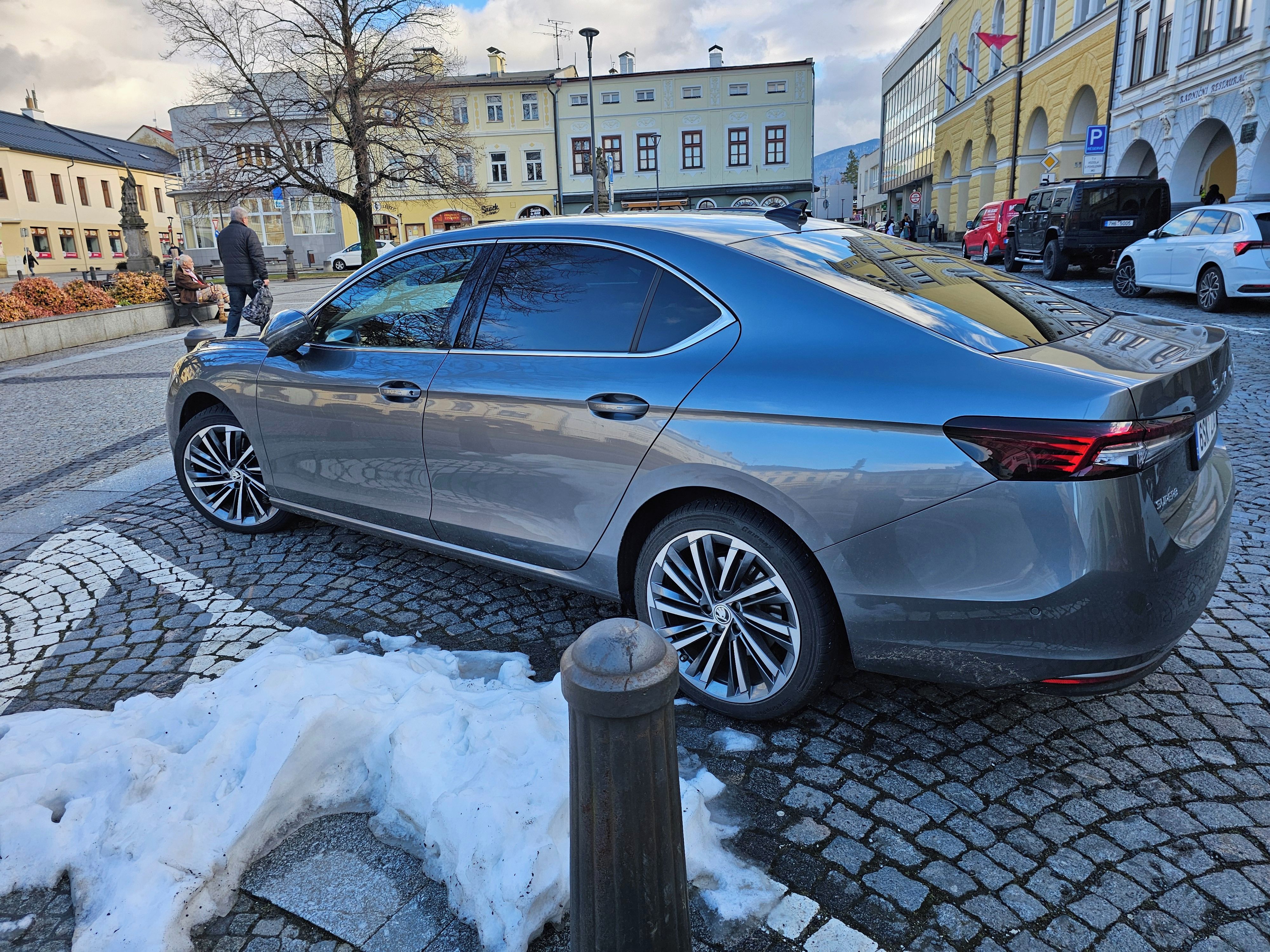 Škoda Superb, Škoda Superb 2.0 195 kW L&K - fotka 2