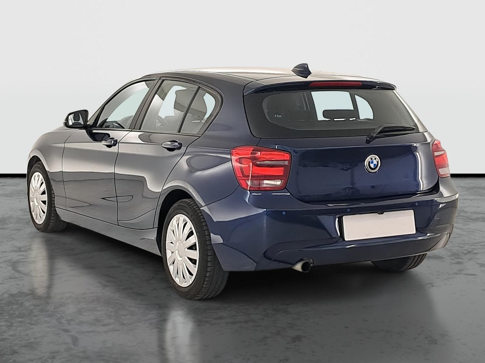 BMW Řada 1, 114i, Automatická klima - fotka 4