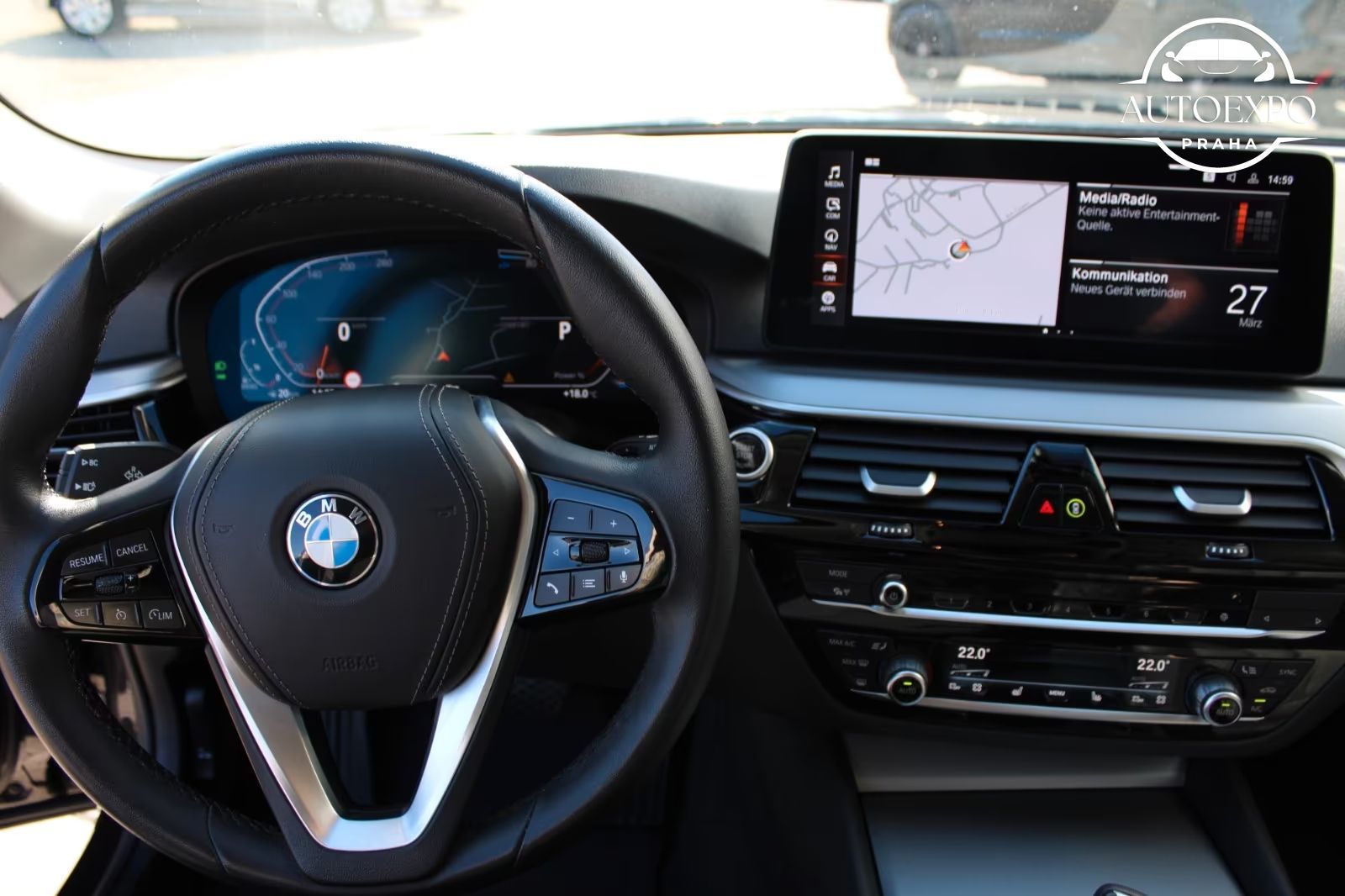 BMW Řada 5, 520d xDrive Touring*LED*TAŽNÉ - fotka 6