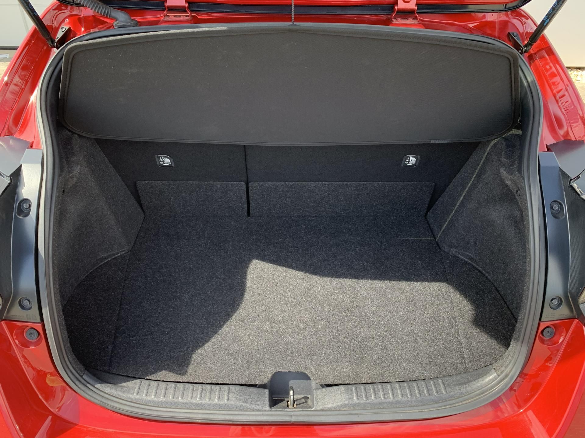 Toyota GR Yaris, GR DYNAMIC 4WD 1.6 TURBO 192kW - fotka 5