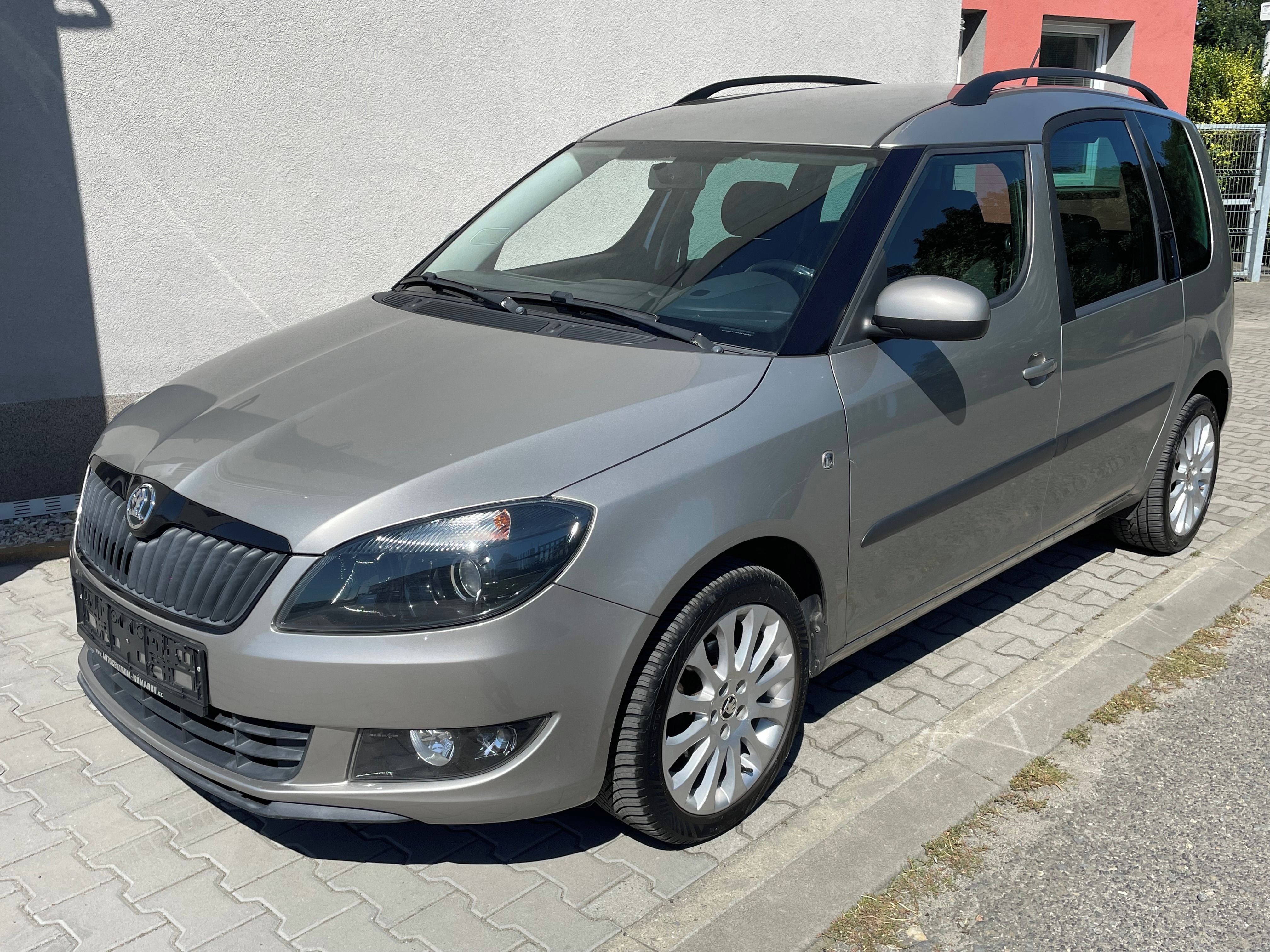 Škoda Roomster, 1.2 TSI 63kW Ambition - fotka 2