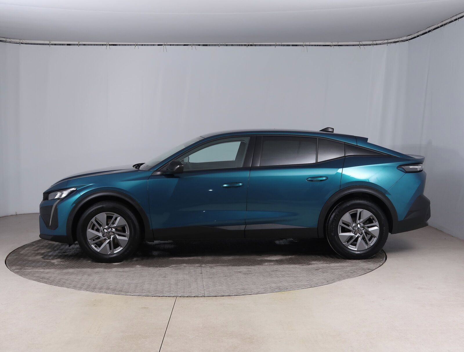 Peugeot 408, 1.2 PureTech, Allure - fotka 3