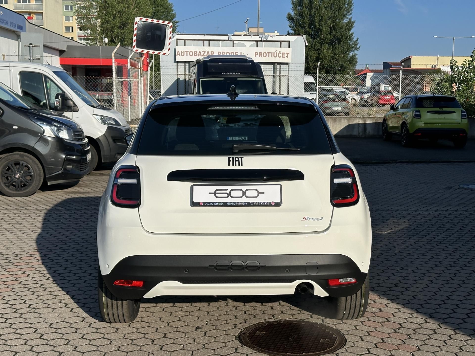 Fiat 600, 600 Street 1,2T 100k 6MT - fotka 6