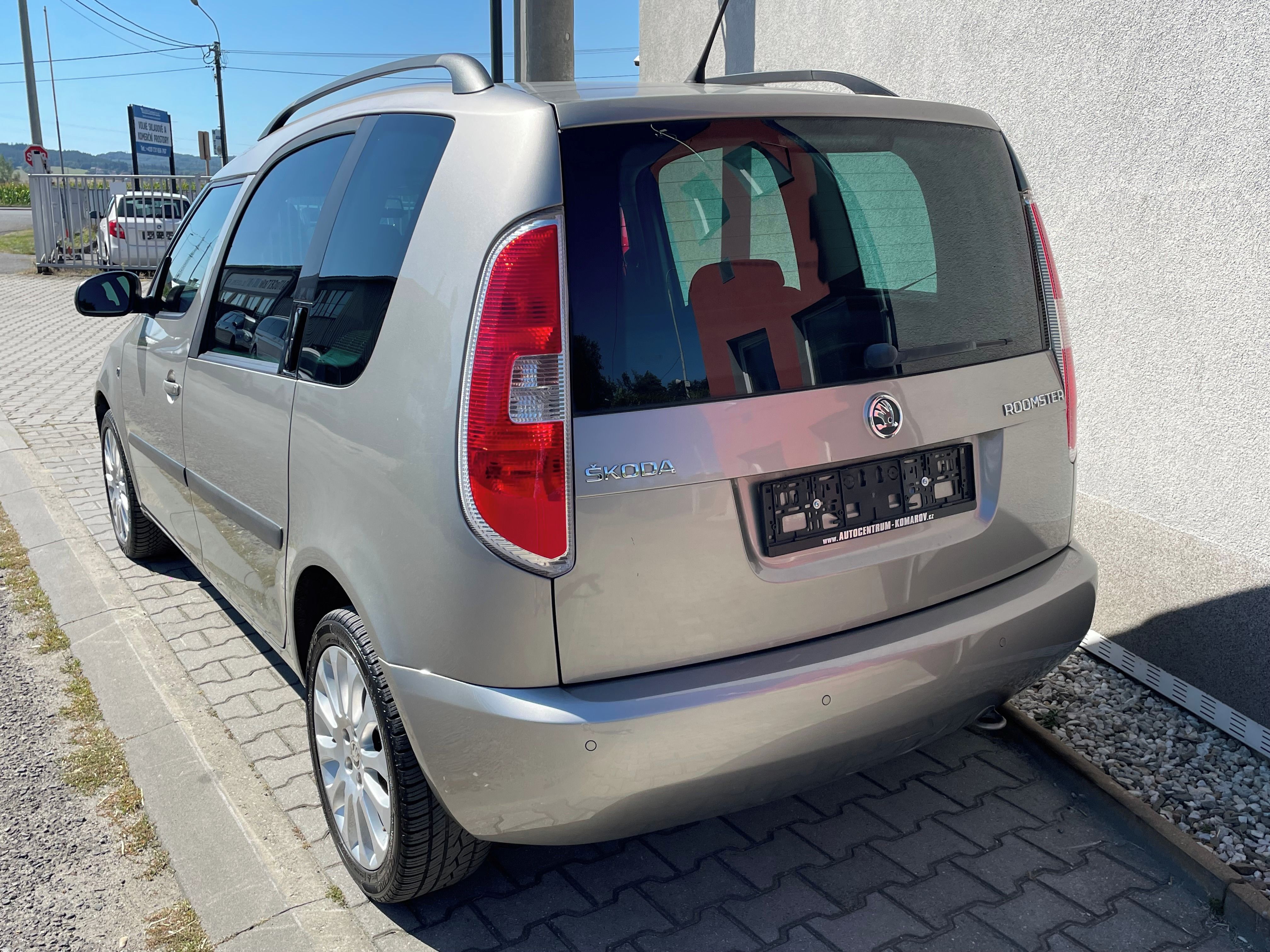 Škoda Roomster, 1.2 TSI 63kW Ambition - fotka 4