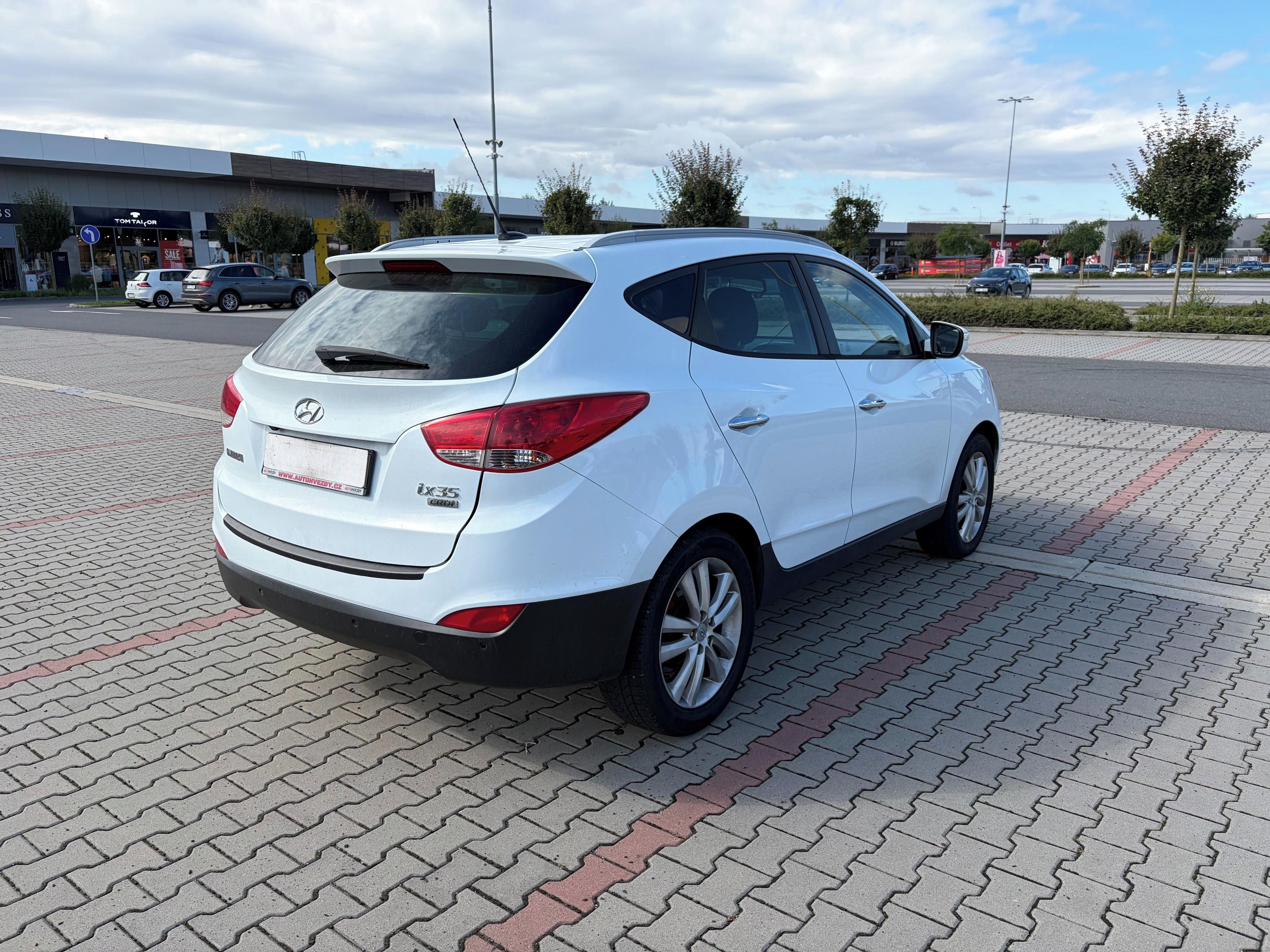 Hyundai ix35, 2.0 CRDi 100kw serviska NAVI - fotka 3