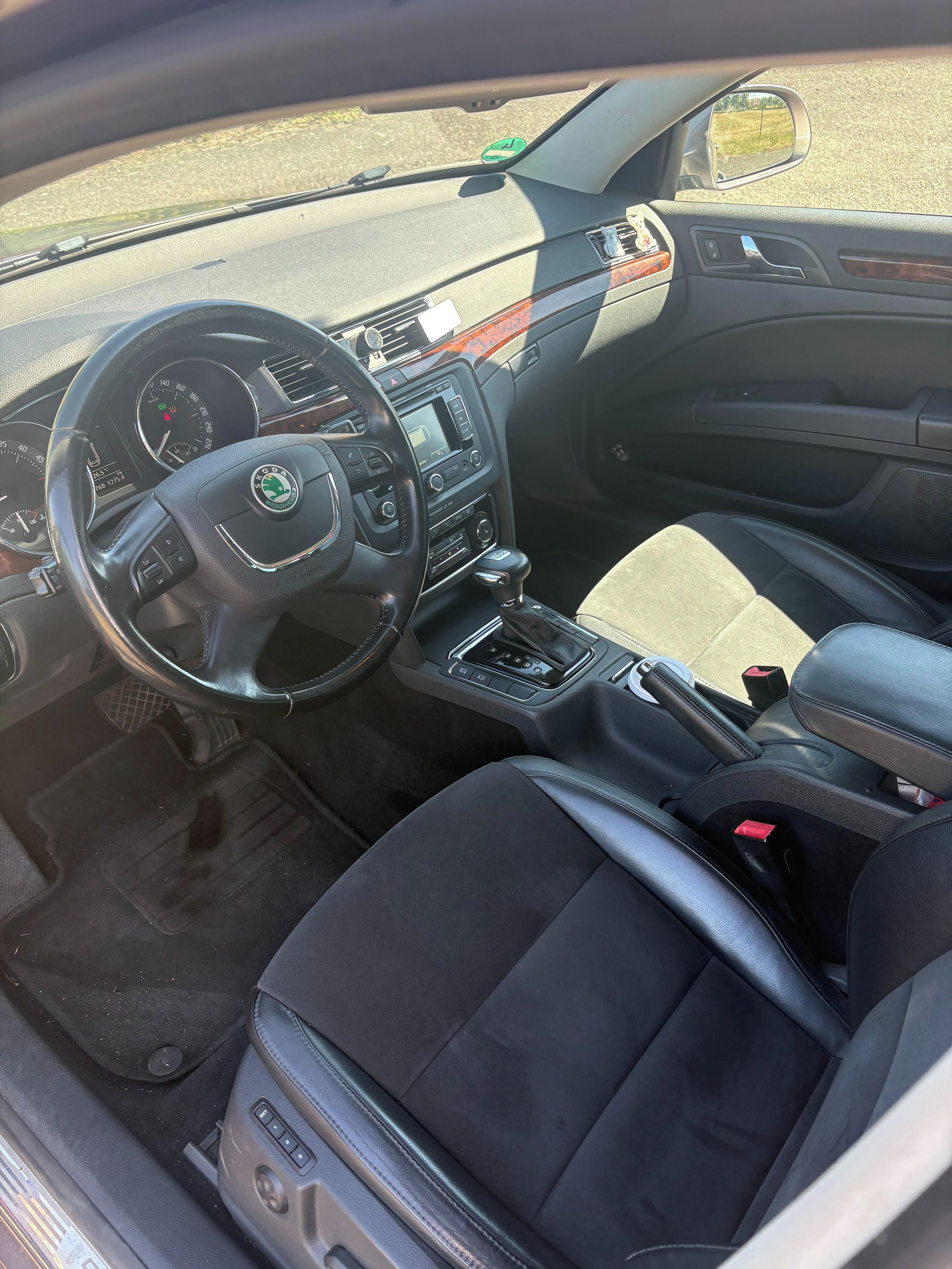Škoda Superb, 2.0 TDI 125 kW - fotka 4