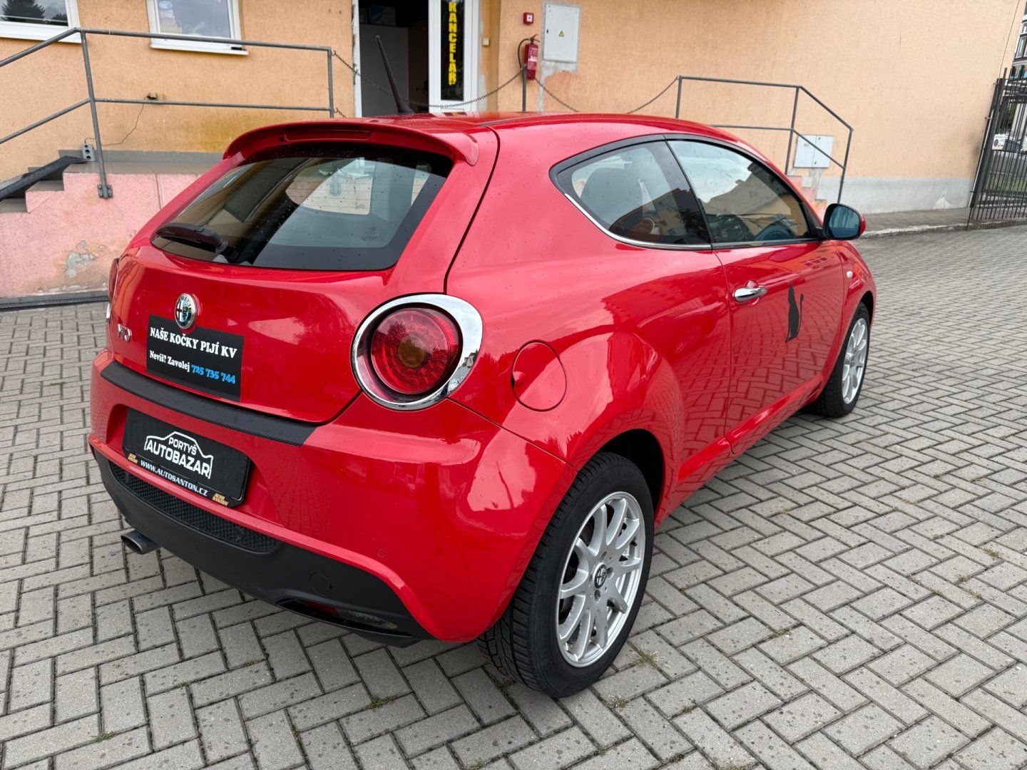 Alfa Romeo MiTo, 1.4 77 kW - Málo najeto ! - fotka 4