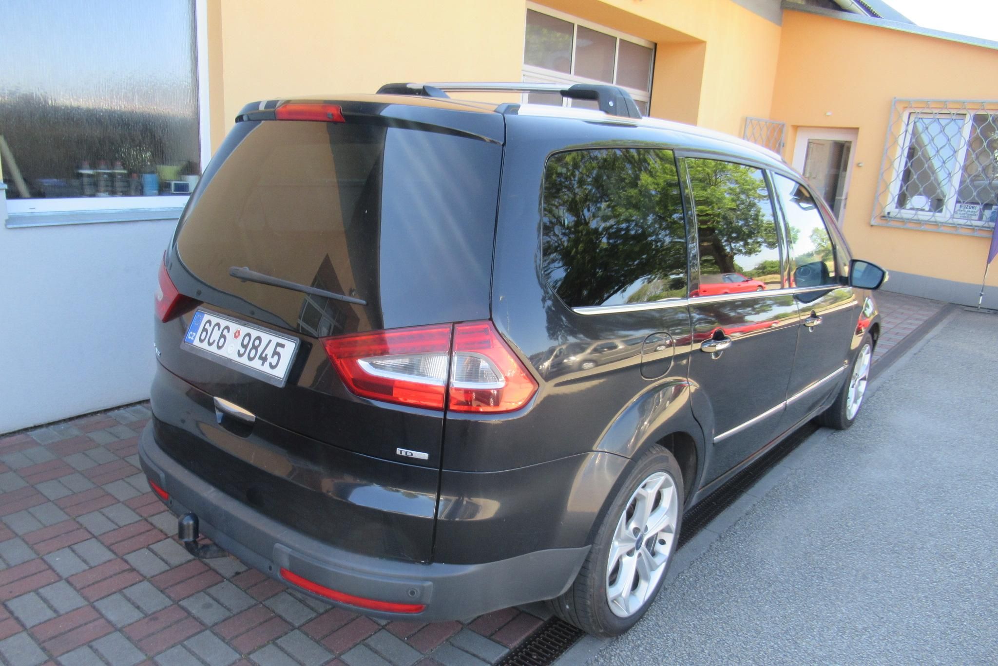 Ford Galaxy, 2.2 TDCi AUT. KLIMA TAŽNÉ - fotka 2