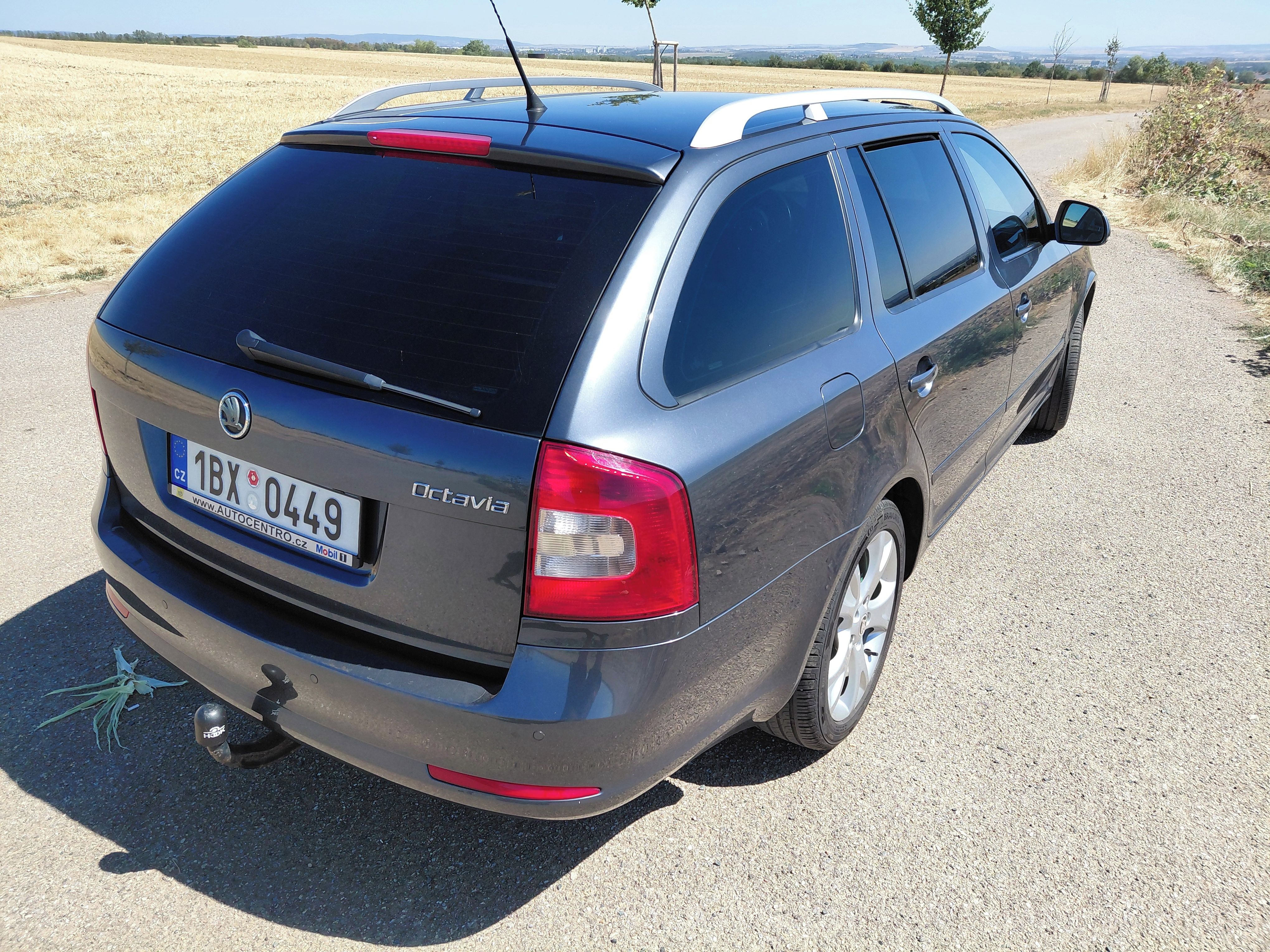 Škoda Octavia - fotka 5