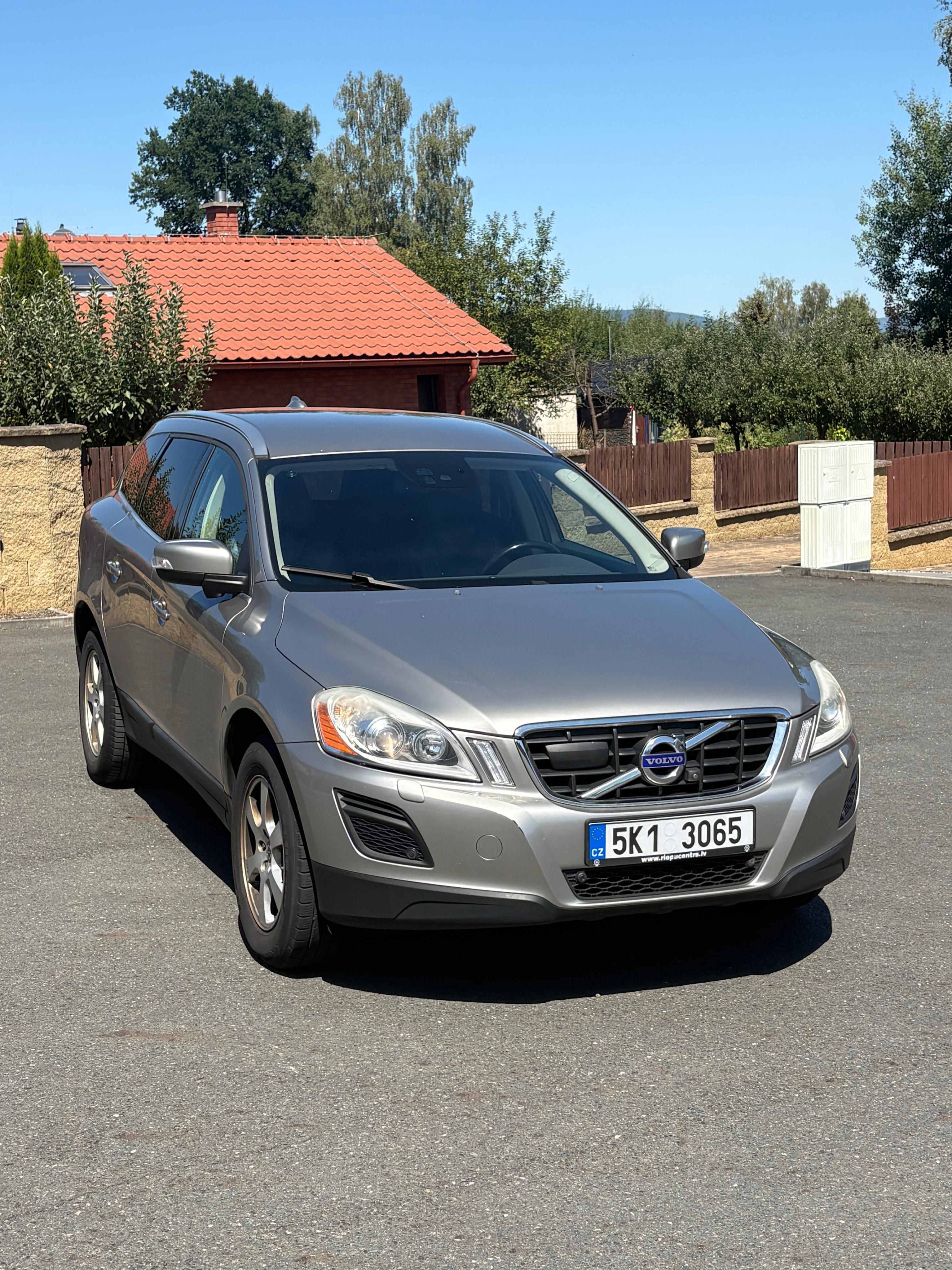 Volvo XC60, D5,158Kw,AWD,188000,MAX VÝBAVA