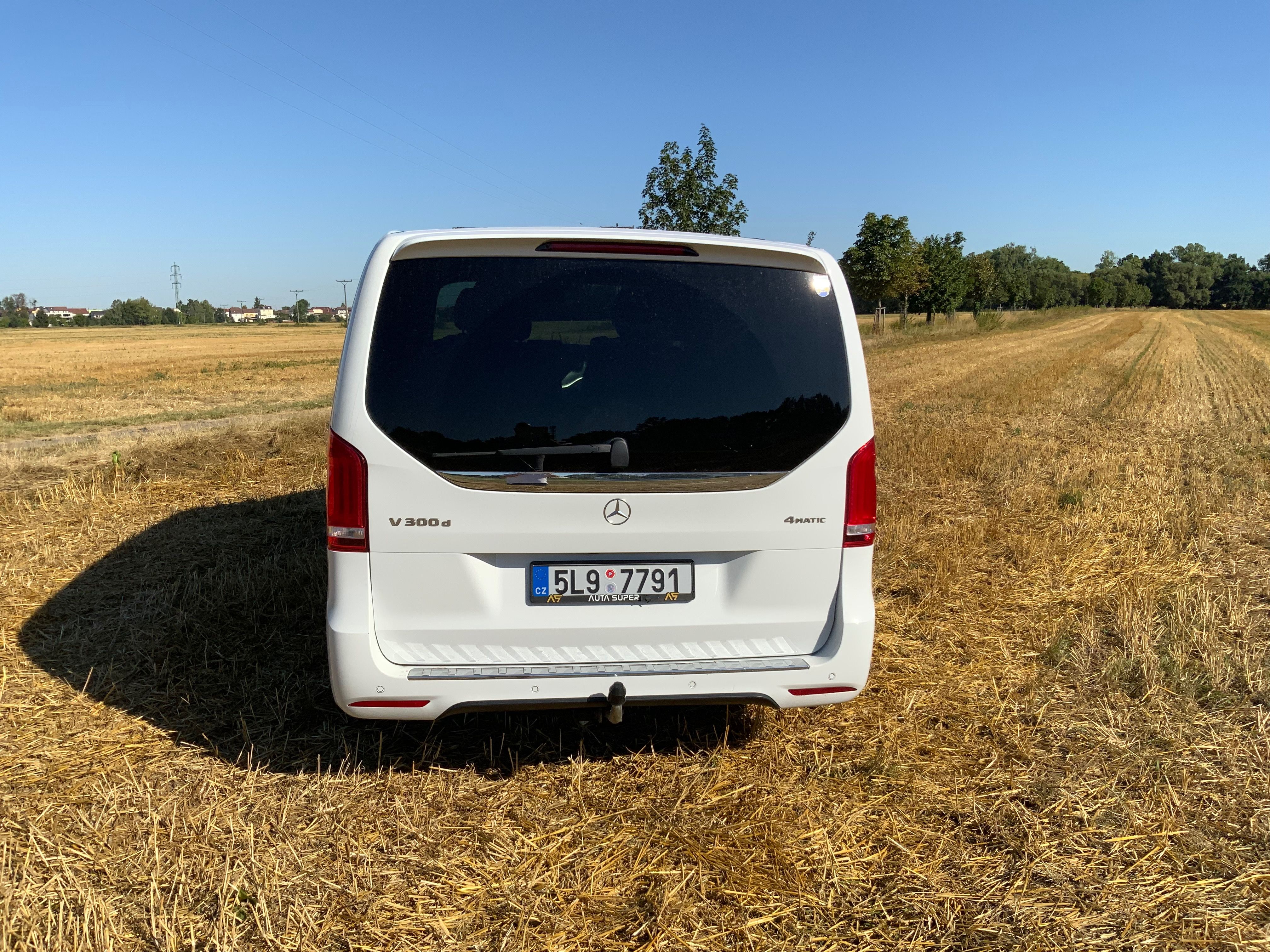 Mercedes-Benz Třídy V, V300d 4 matic AMG line - fotka 6