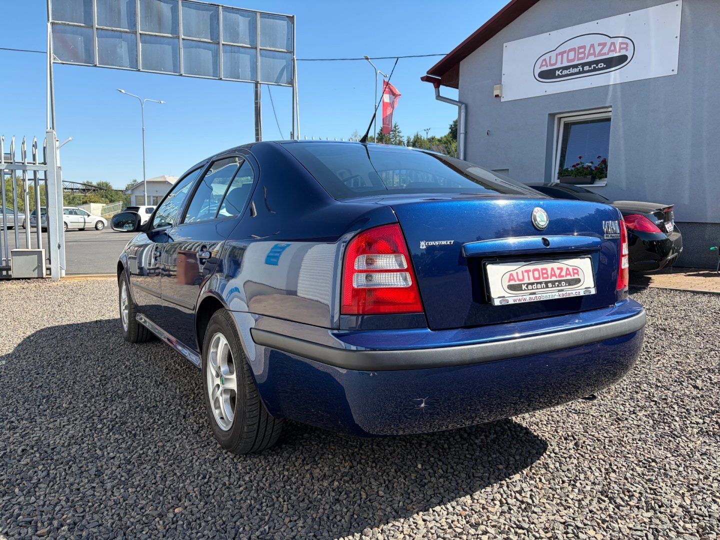 Škoda Octavia, 1,9 TDi Tour KLIMA,SERVISKA,ČR - fotka 3