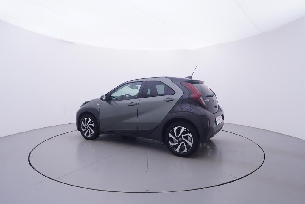 Toyota Aygo, X Style 1.0 53 kW - fotka 3