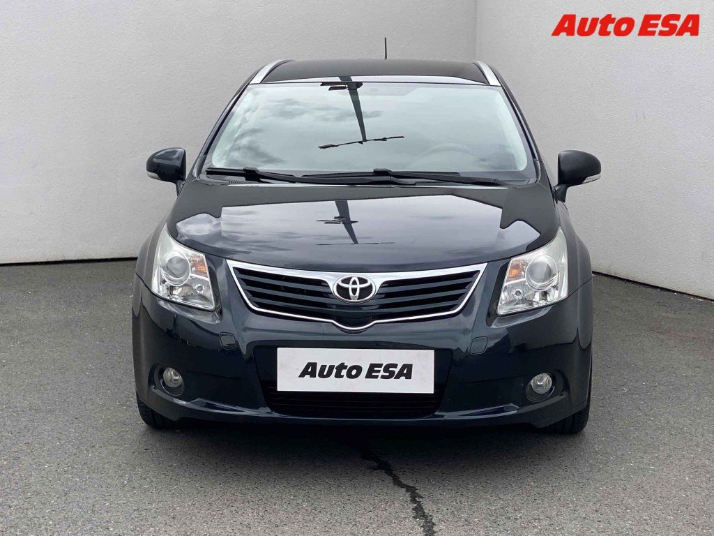 Toyota Avensis, 1.8i - fotka 2