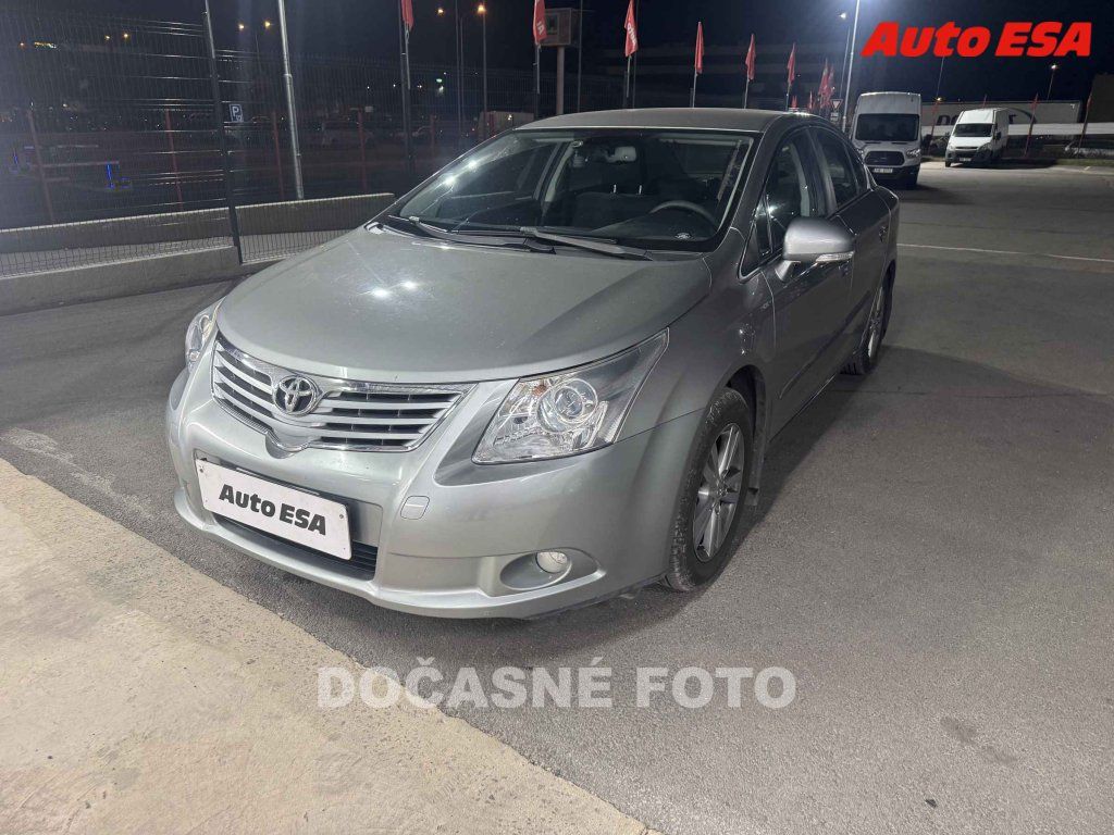 Toyota Avensis, 1.8i