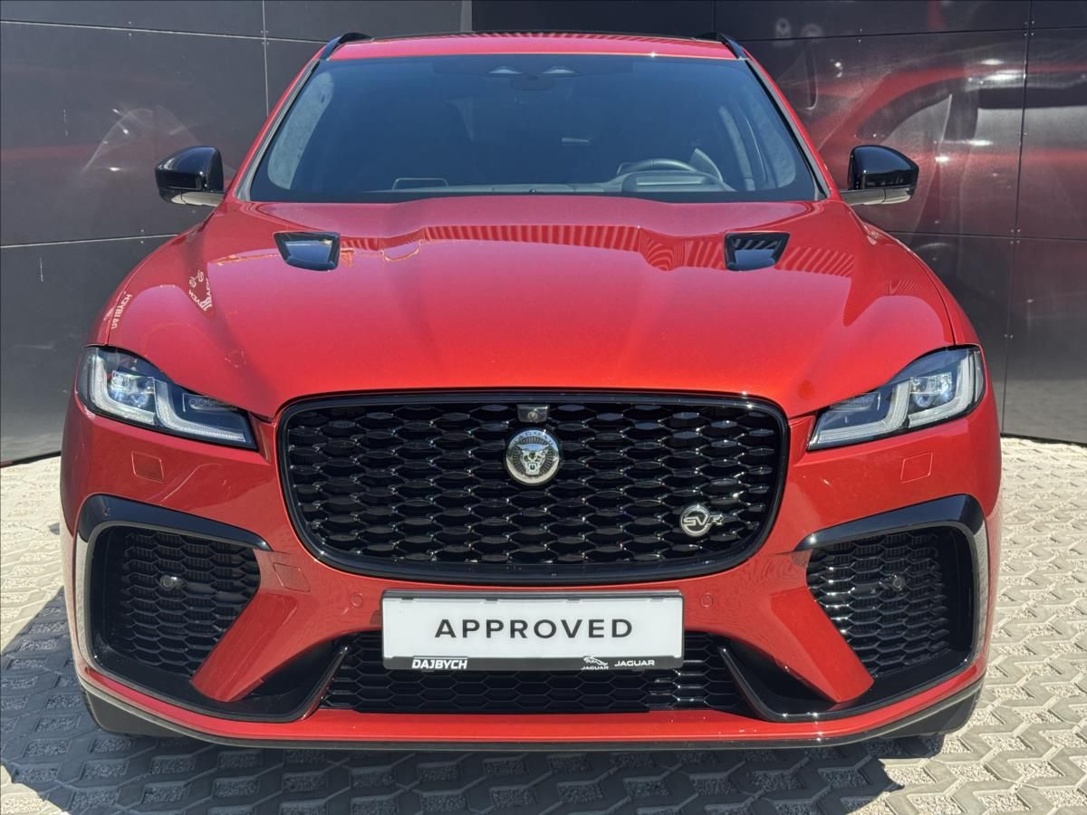 Jaguar F-Pace, 5,0 SVR P575 AT AWD MY25.5 ČR - fotka 4