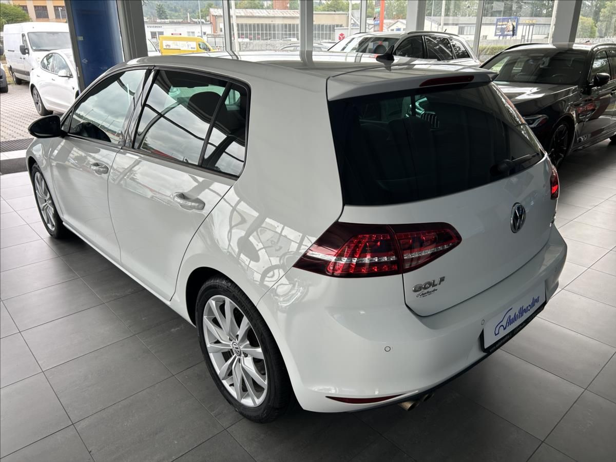 Volkswagen Golf, 1,4   TSI 92kW,HIGHLINE,SERVIS - fotka 4