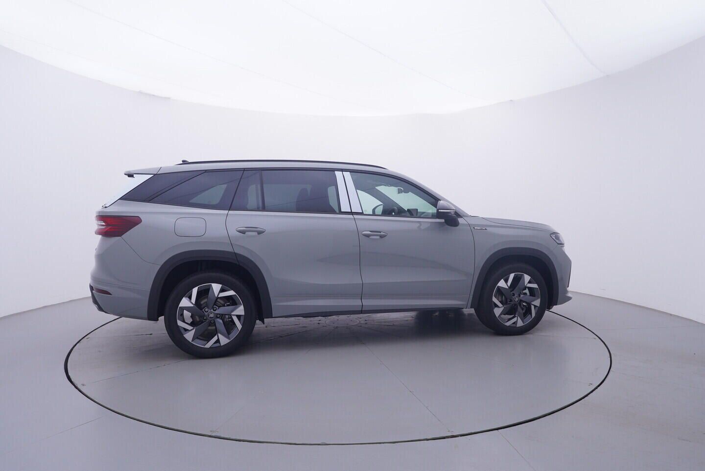 Škoda Kodiaq, Sportline 2.0 TDI 4x4 142 kW - fotka 6