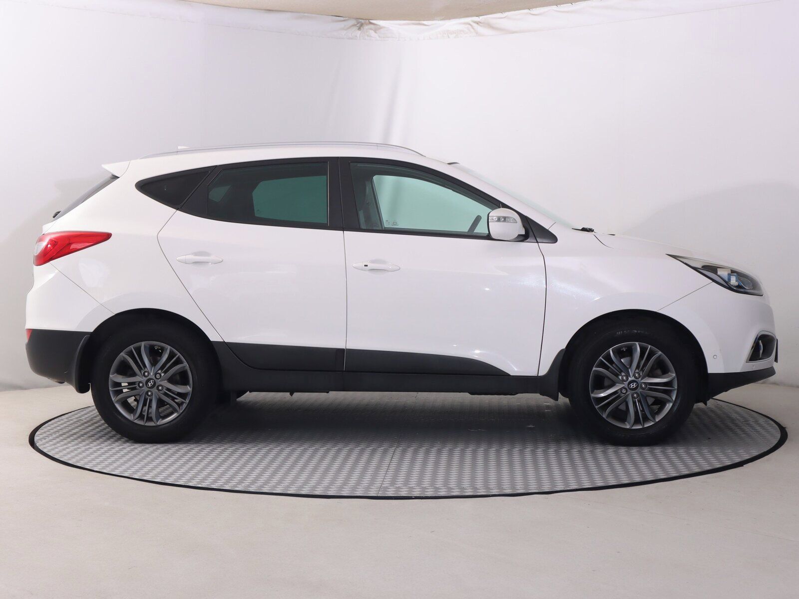 Hyundai ix35, 2.0 GDI, 4X4, Automat - fotka 6