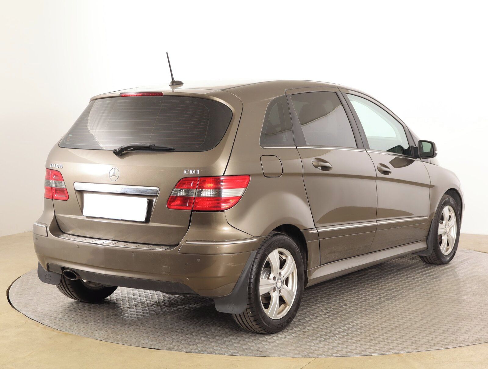 Mercedes-Benz Třídy B, 180 CDI - fotka 5