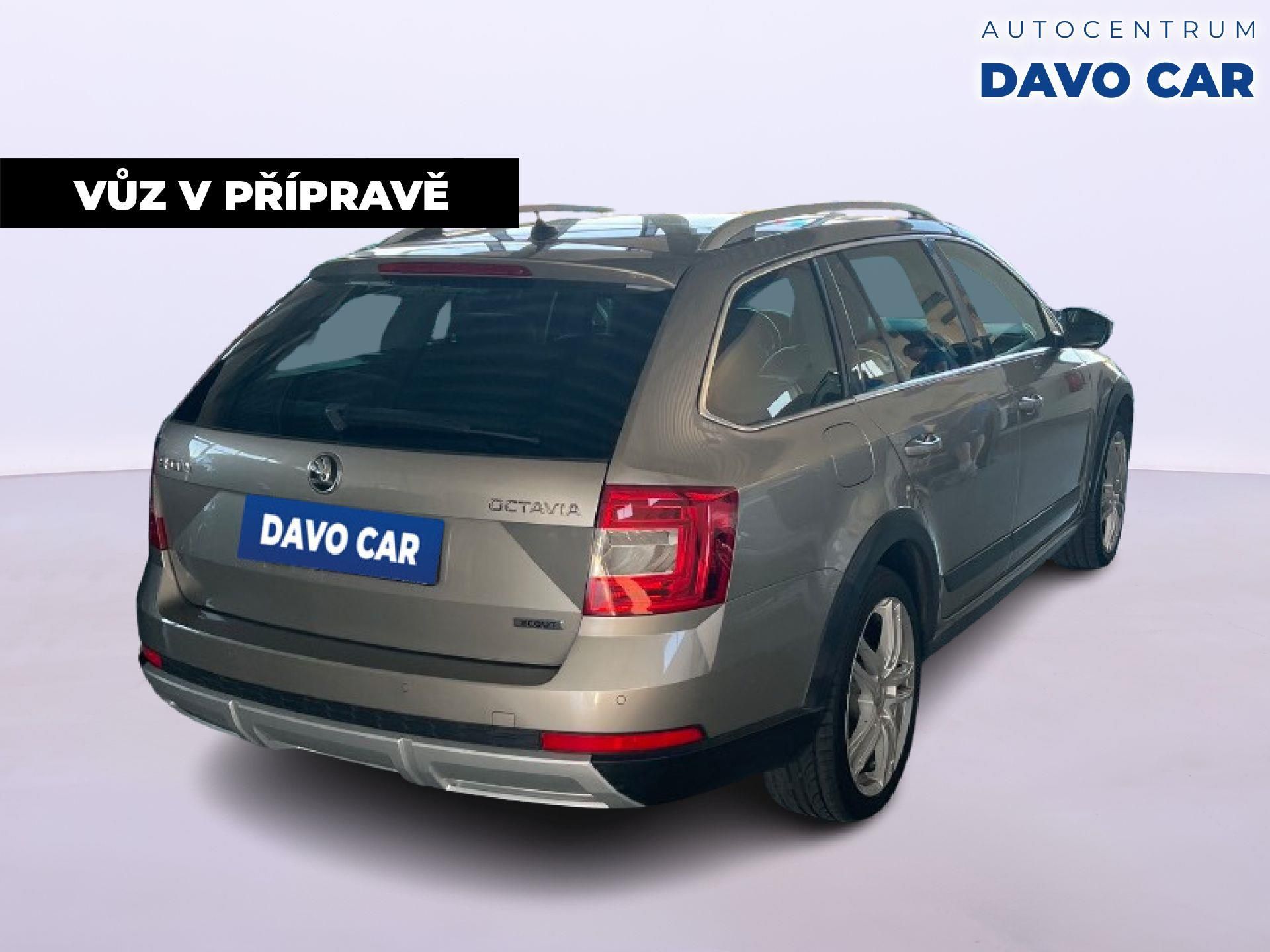 Škoda Octavia, 2.0 TDI 135kW DSG Scout Xenon - fotka 5