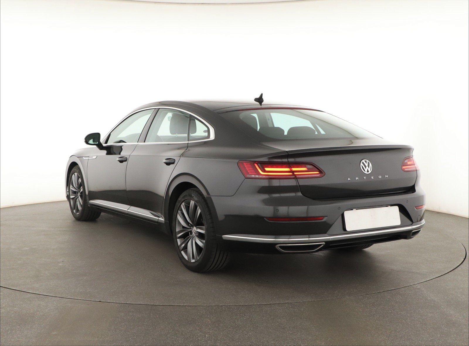 Volkswagen Arteon, 2.0 TSI, Elegance, Automat - fotka 4