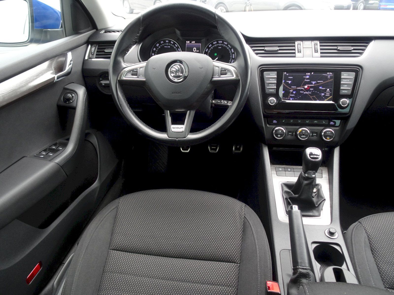 Škoda Octavia, Combi 2.0TDI 4x4 Scout - fotka 5