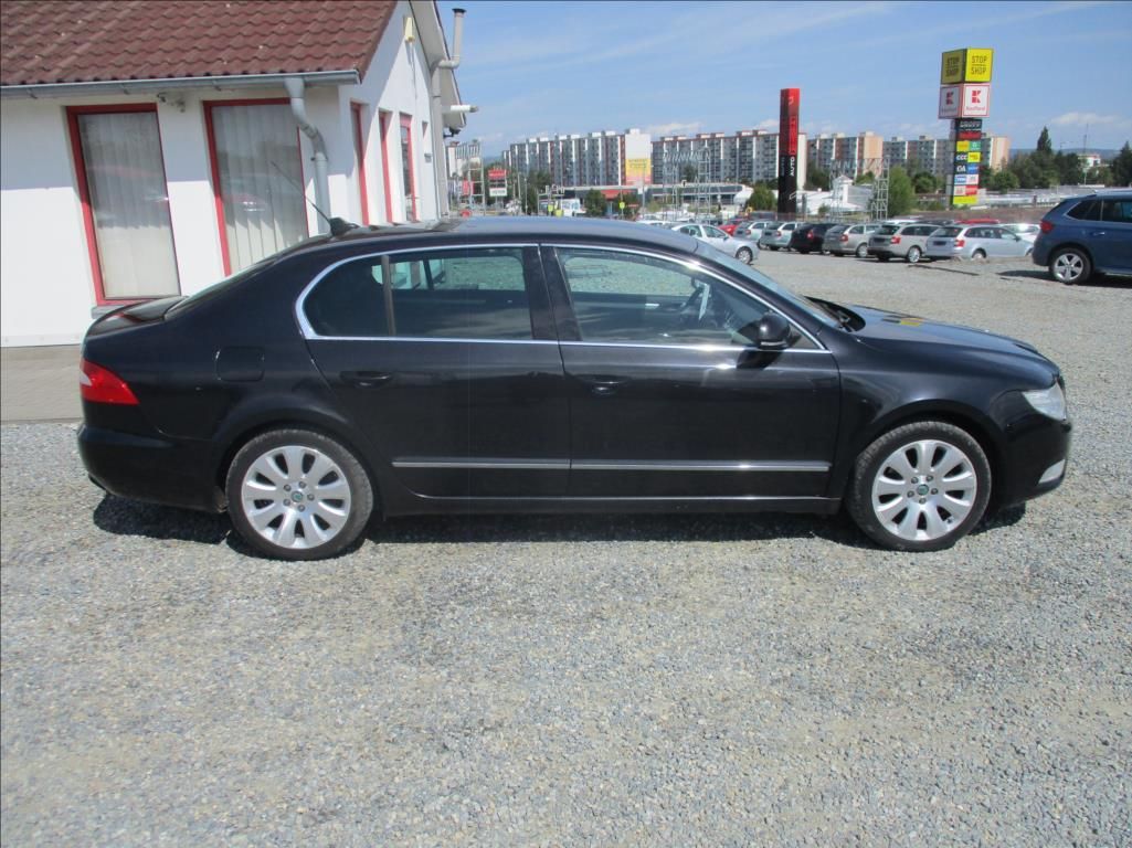 Škoda Superb, 2,0 TDi, Eleg.aut,klim s.kn,CZ - fotka 5