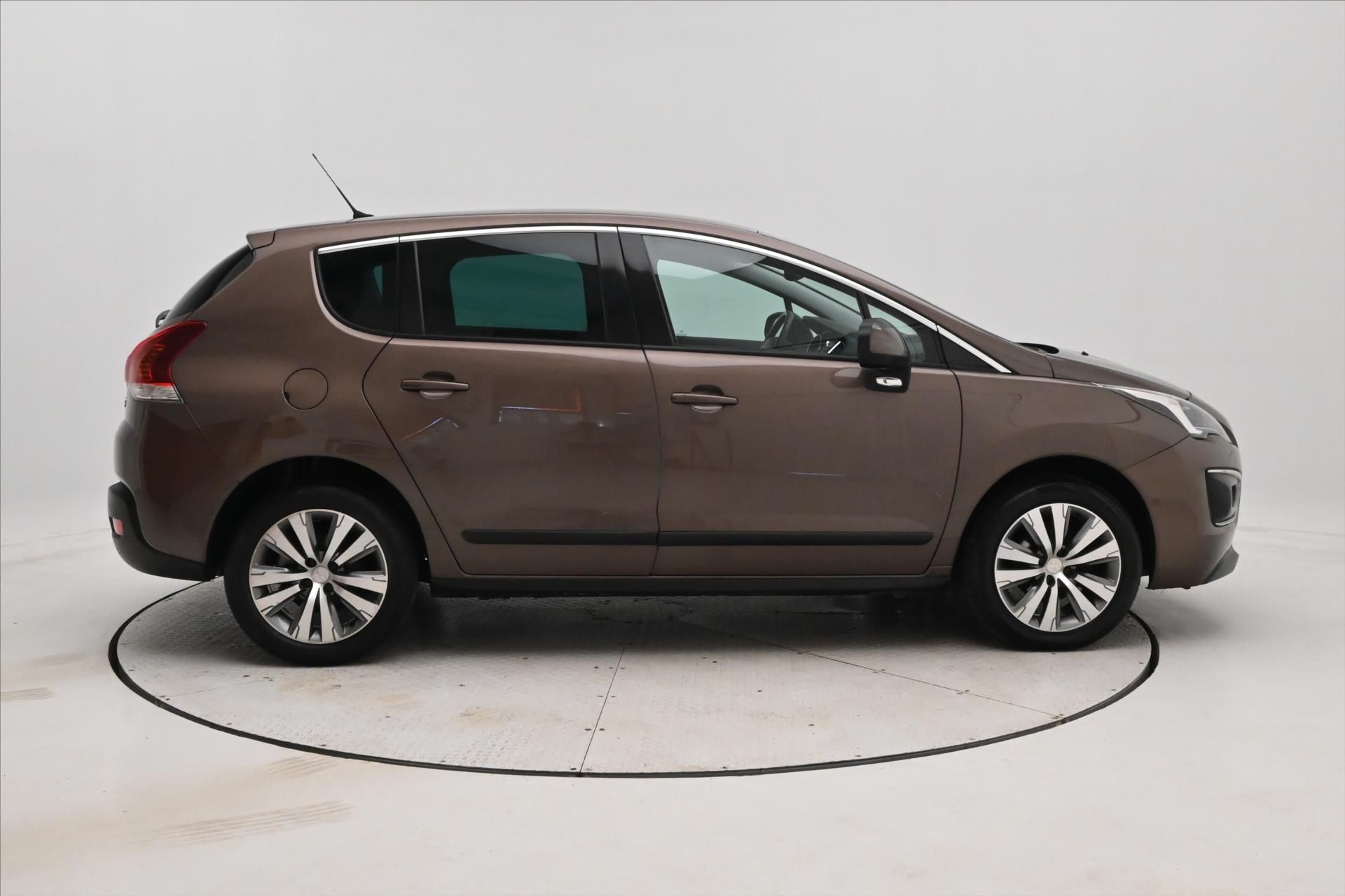 Peugeot 3008, 1,6 HDI 88 kW AT tažné Záruka - fotka 4