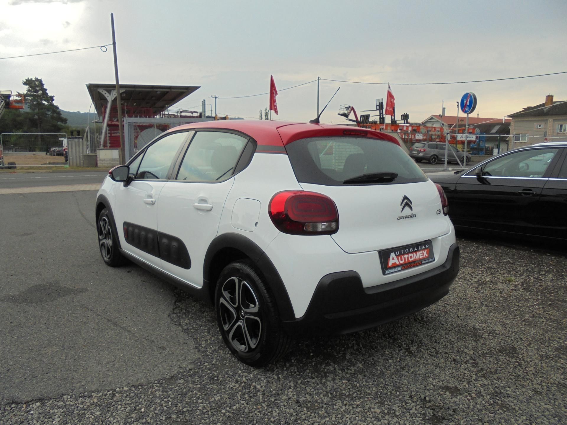 Citroën C3, 1.2i - PureTech-ČR-ALU - fotka 5