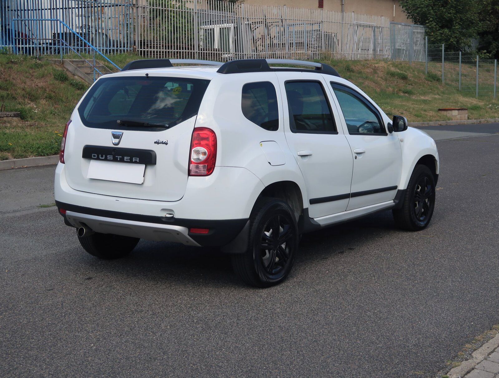 Dacia Duster, 1.6 16V, LPG, Kožené sedačky - fotka 5