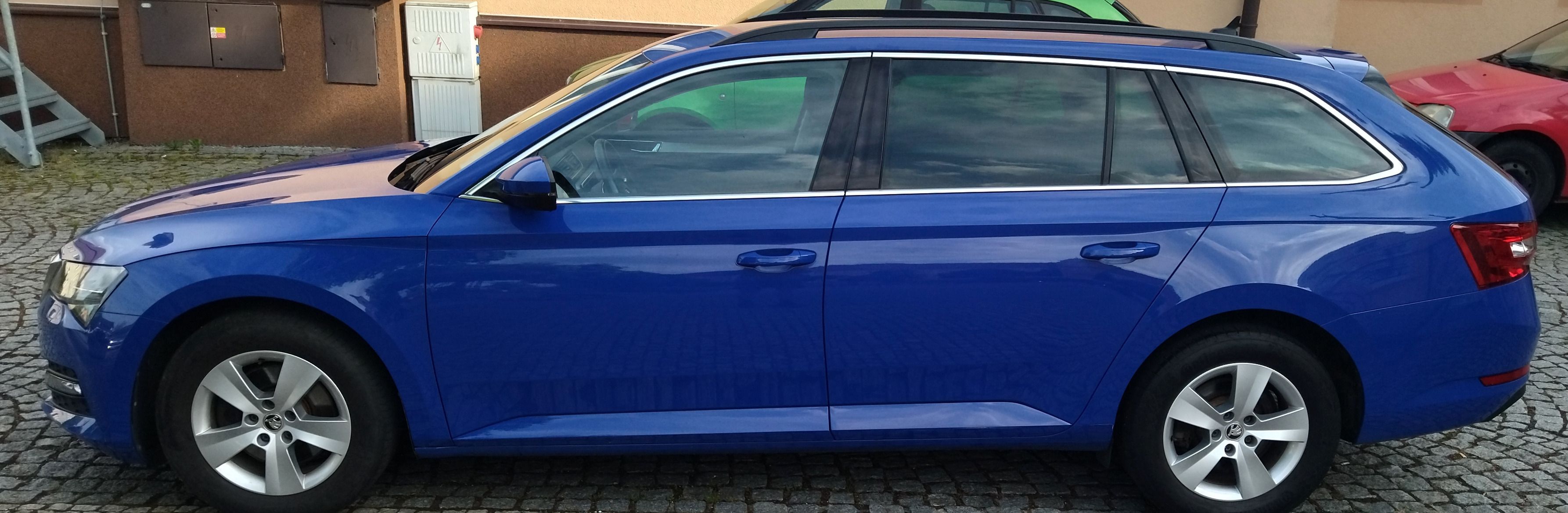 Škoda Superb, kombi 2,0TDI 110KW super stav! - fotka 2