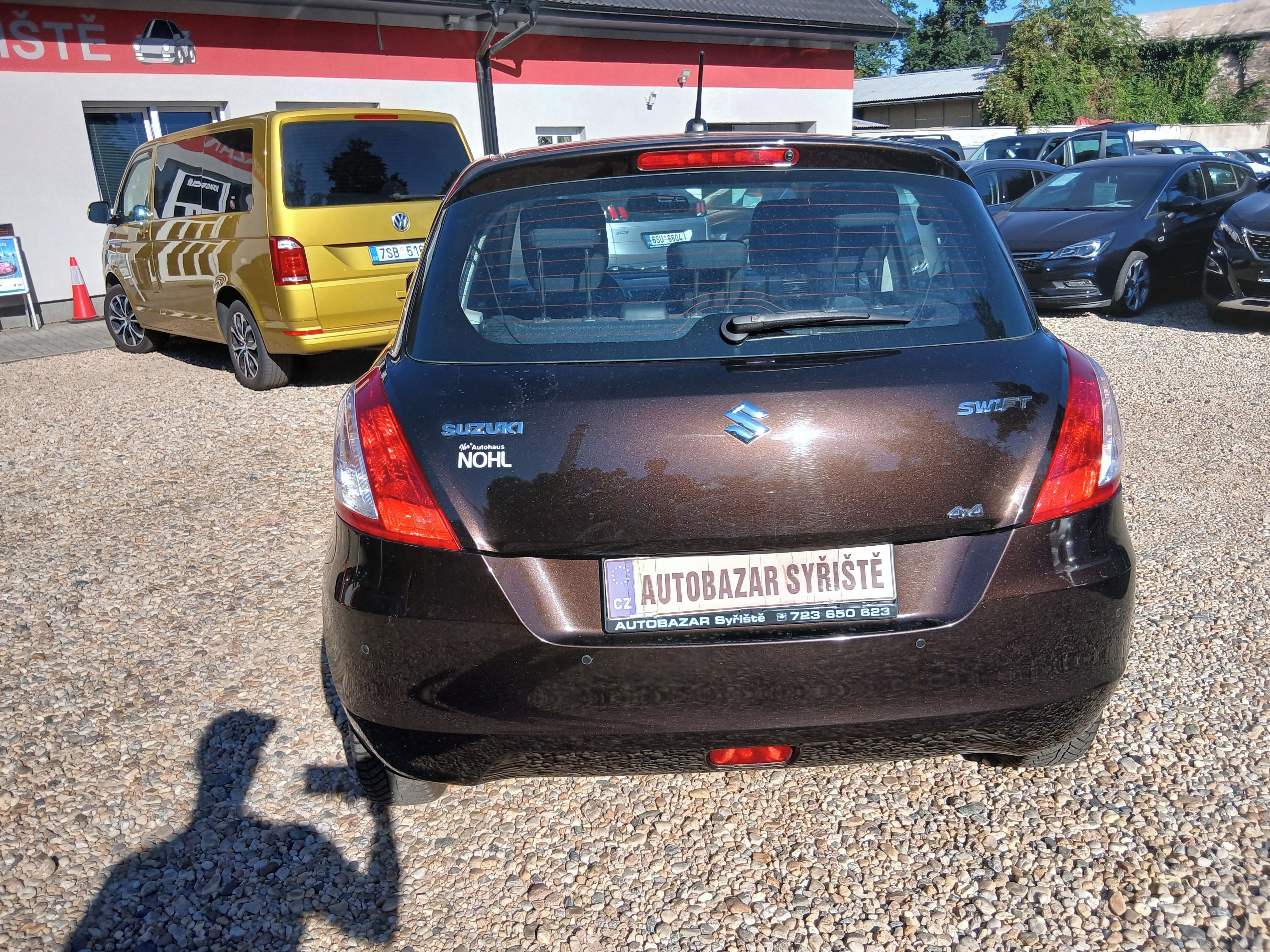 Suzuki Swift, 1.3i 69KW 4x4 S.Kniha, Naj:86t - fotka 6