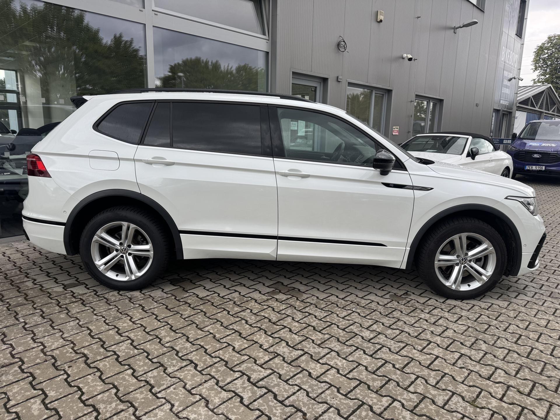 Volkswagen Tiguan Allspace, 2,0TSi R DSG 4x4 TAŽNÉ 7.MÍST - fotka 4