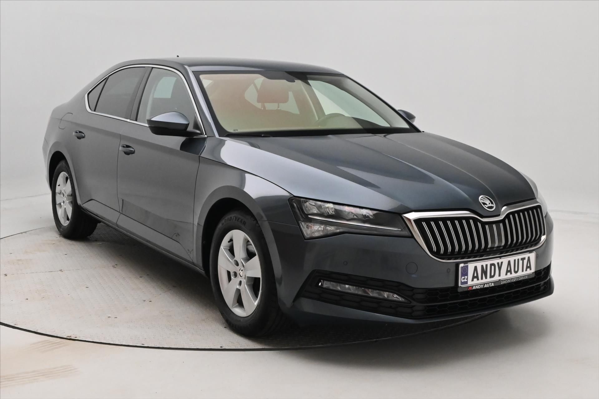Škoda Superb, 1,5 TSI 110 kW Ambition Záruka - fotka 3