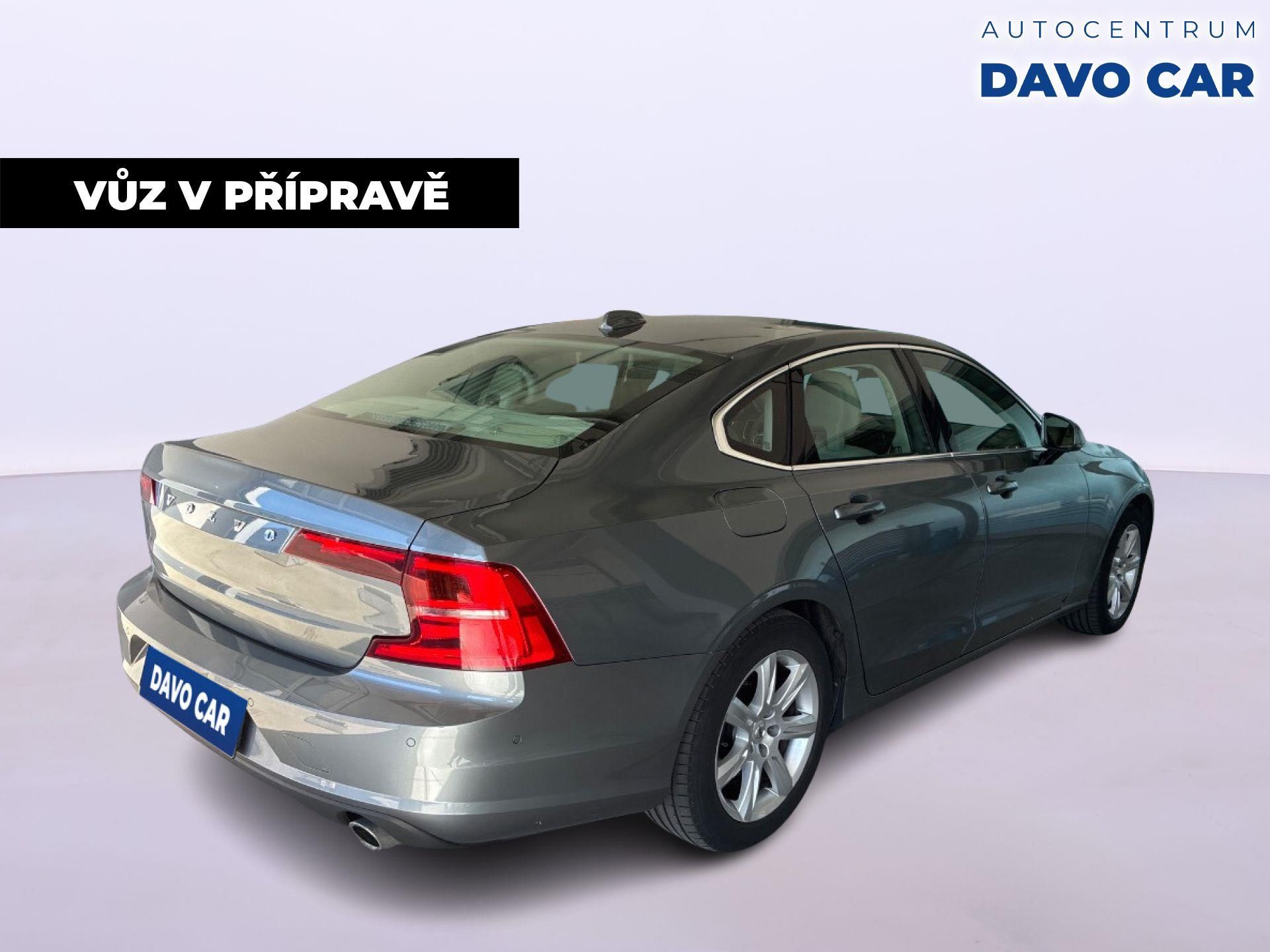 Volvo S90, 2.0 D3 110kW Aut Momentum LED - fotka 5